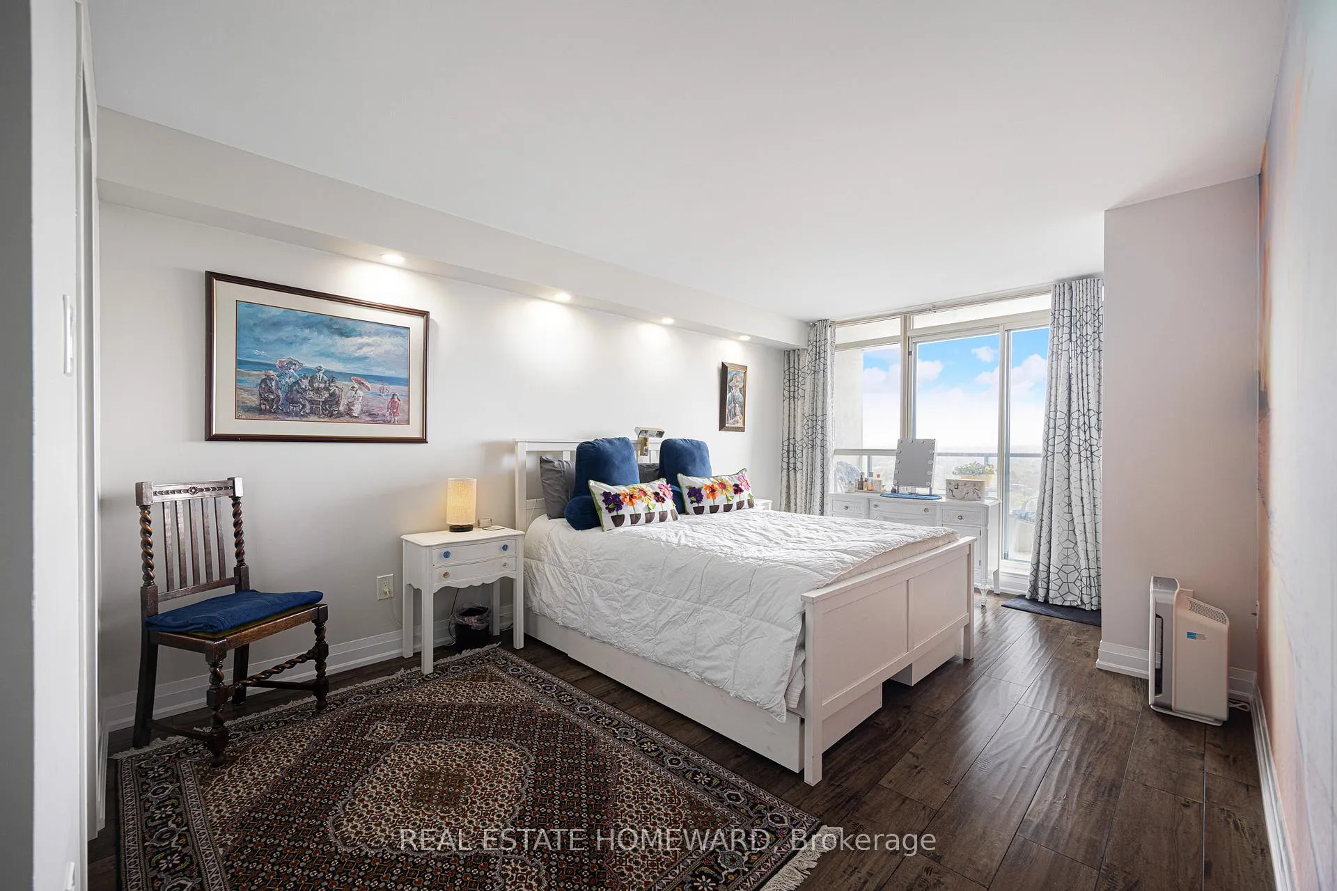 Photo 12 of Unit 1507, 7300 Yonge Street, Vaughan, Crestwood-Springfarm-Yorkhill — HOMEH