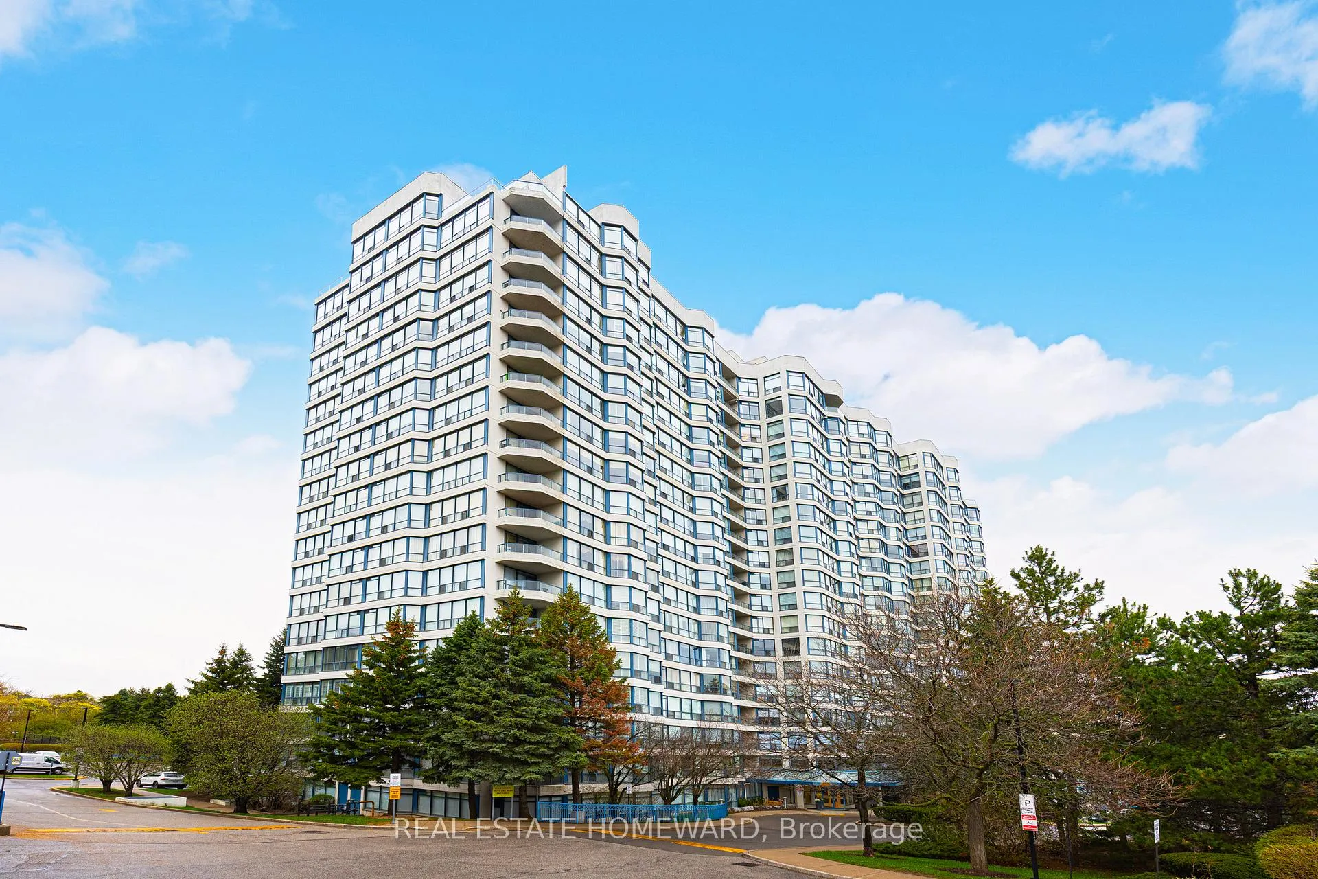 Photo 21 of Unit 1507, 7300 Yonge Street, Vaughan, Crestwood-Springfarm-Yorkhill — HOMEH