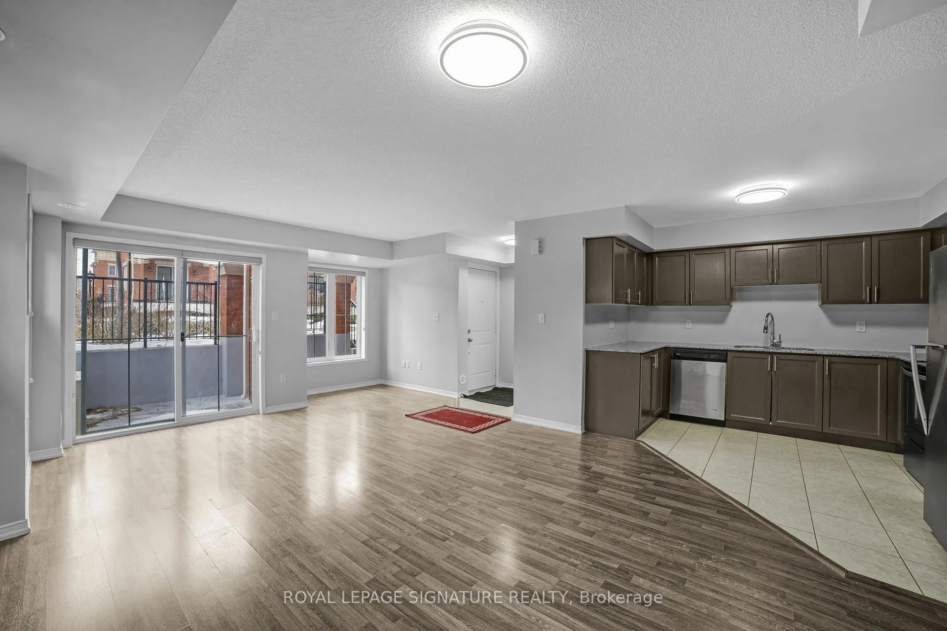 Photo 8 of Unit 19, 2492 Post Road, Oakville, River Oaks — HOMEH