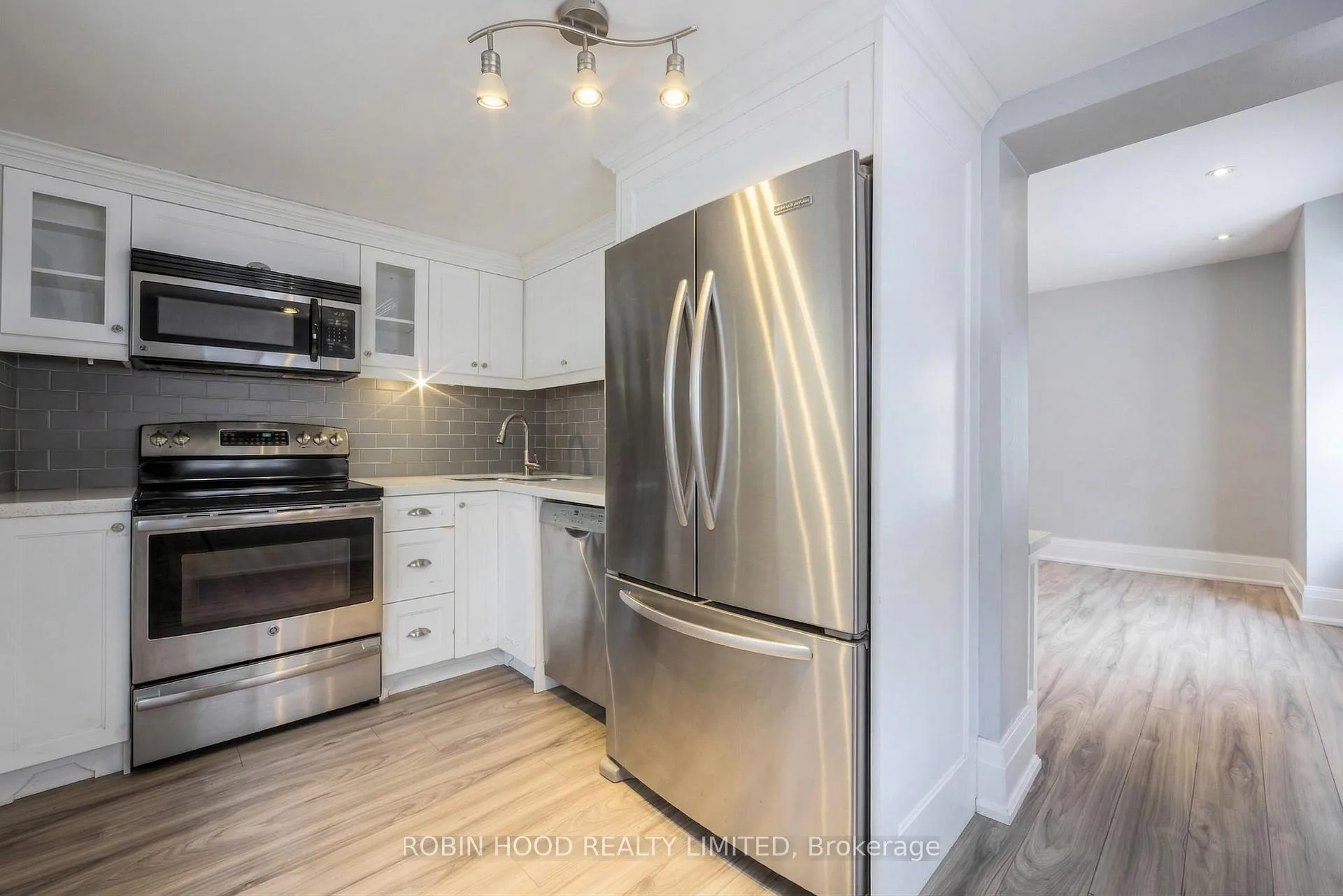 Photo 1 of Unit Unit 1, 271 Albany Avenue, Toronto, The Annex — HOMEH