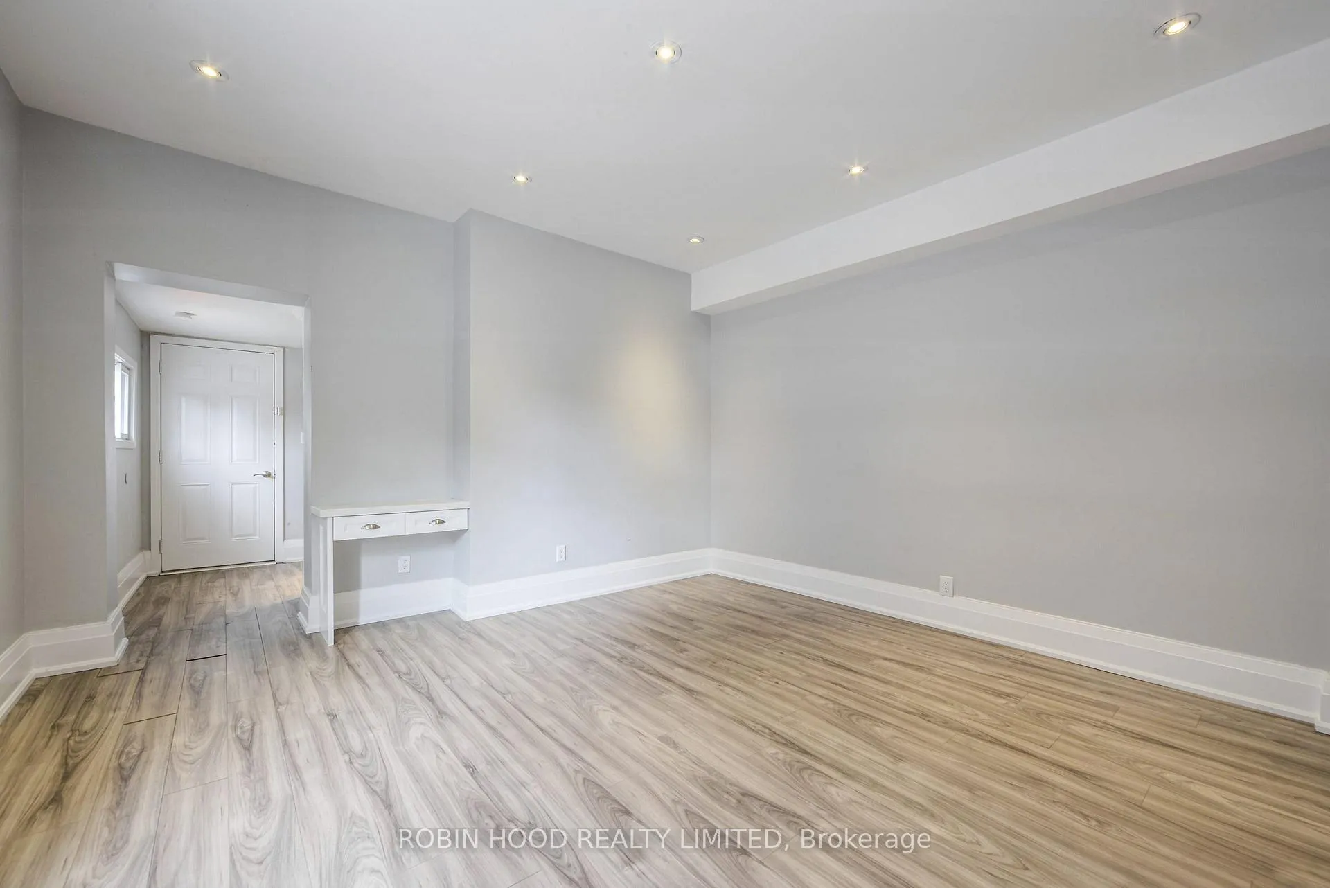 Photo 4 of Unit Unit 1, 271 Albany Avenue, Toronto, The Annex — HOMEH