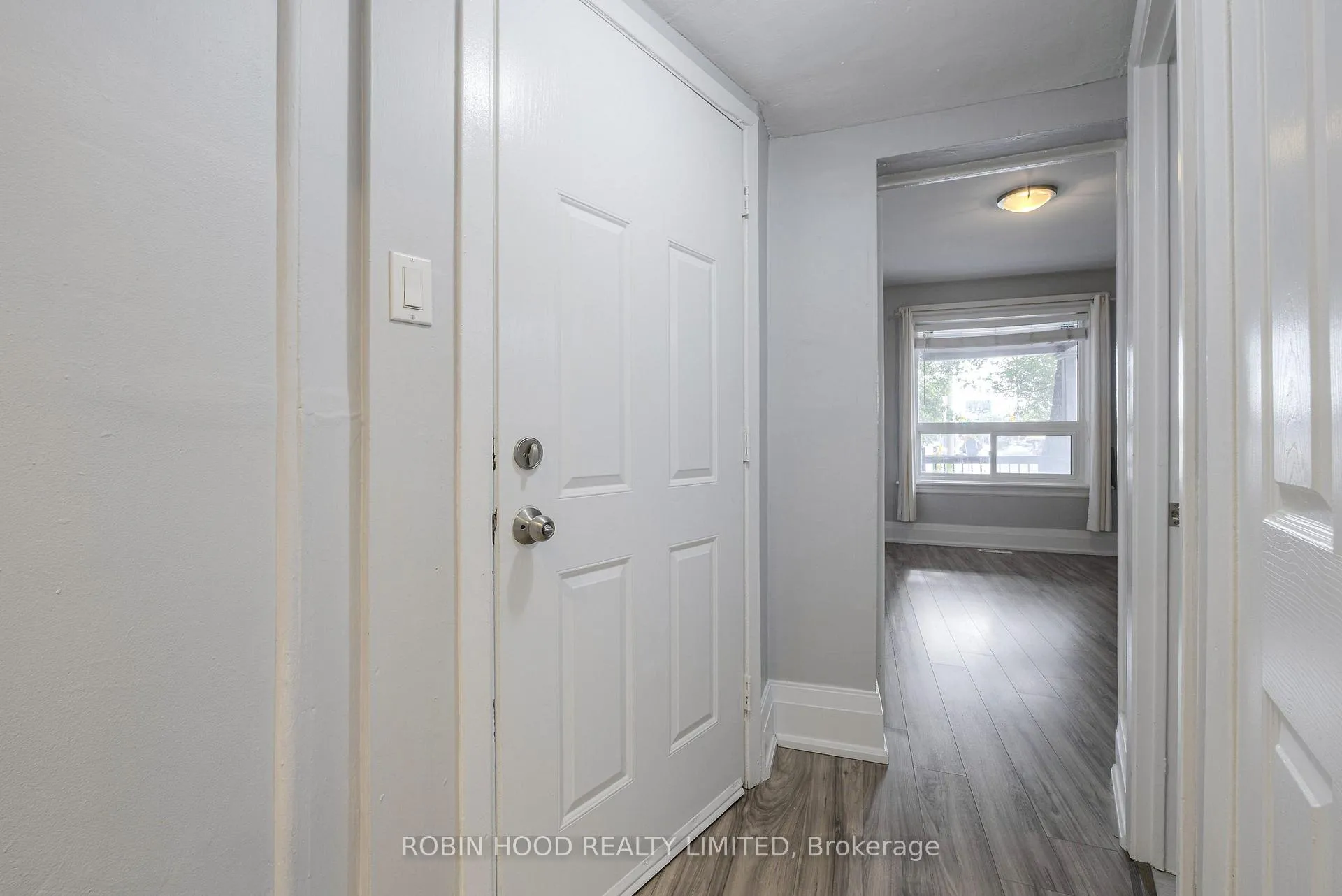 Photo 6 of Unit Unit 1, 271 Albany Avenue, Toronto, The Annex — HOMEH
