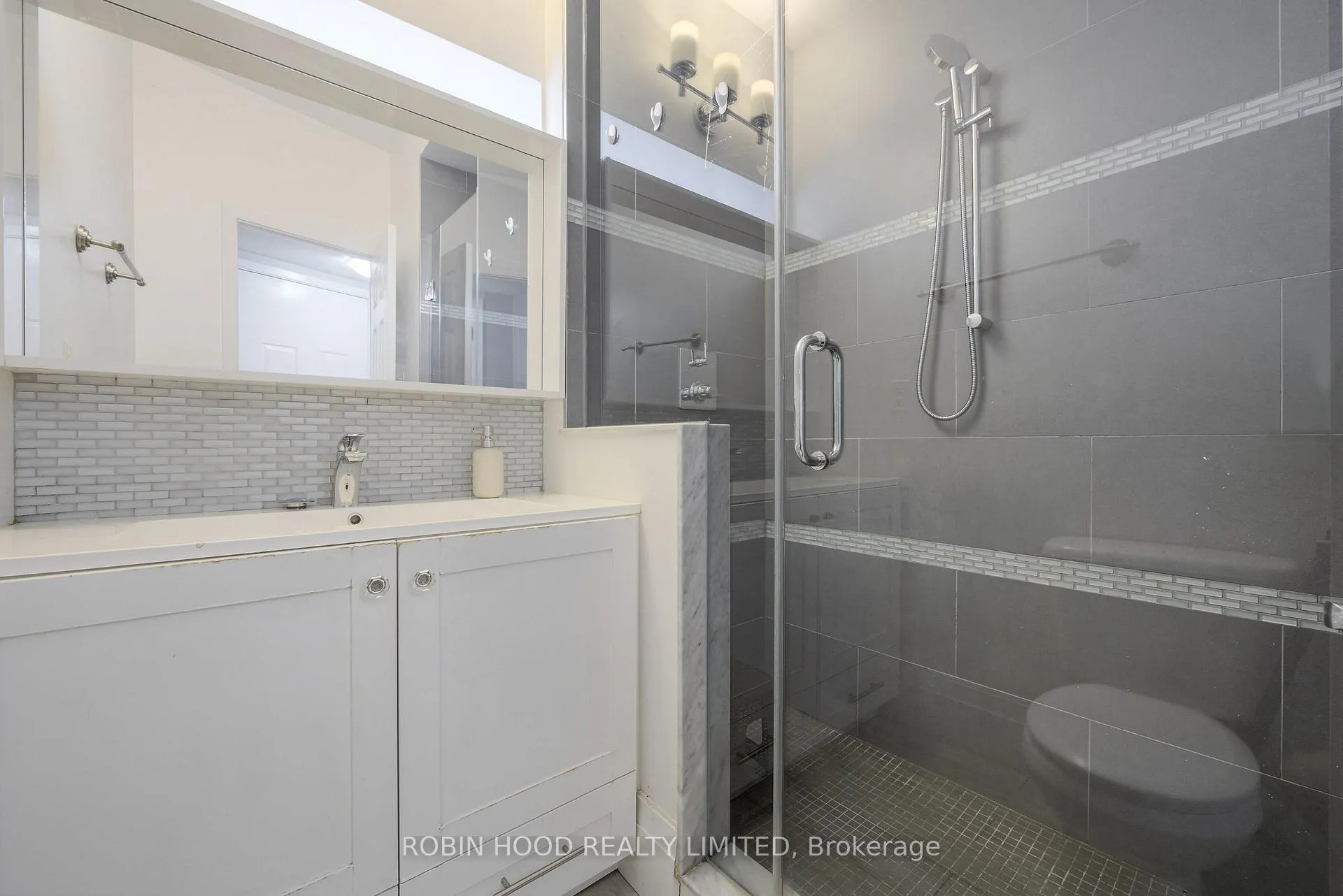 Photo 19 of Unit Unit 1, 271 Albany Avenue, Toronto, The Annex — HOMEH