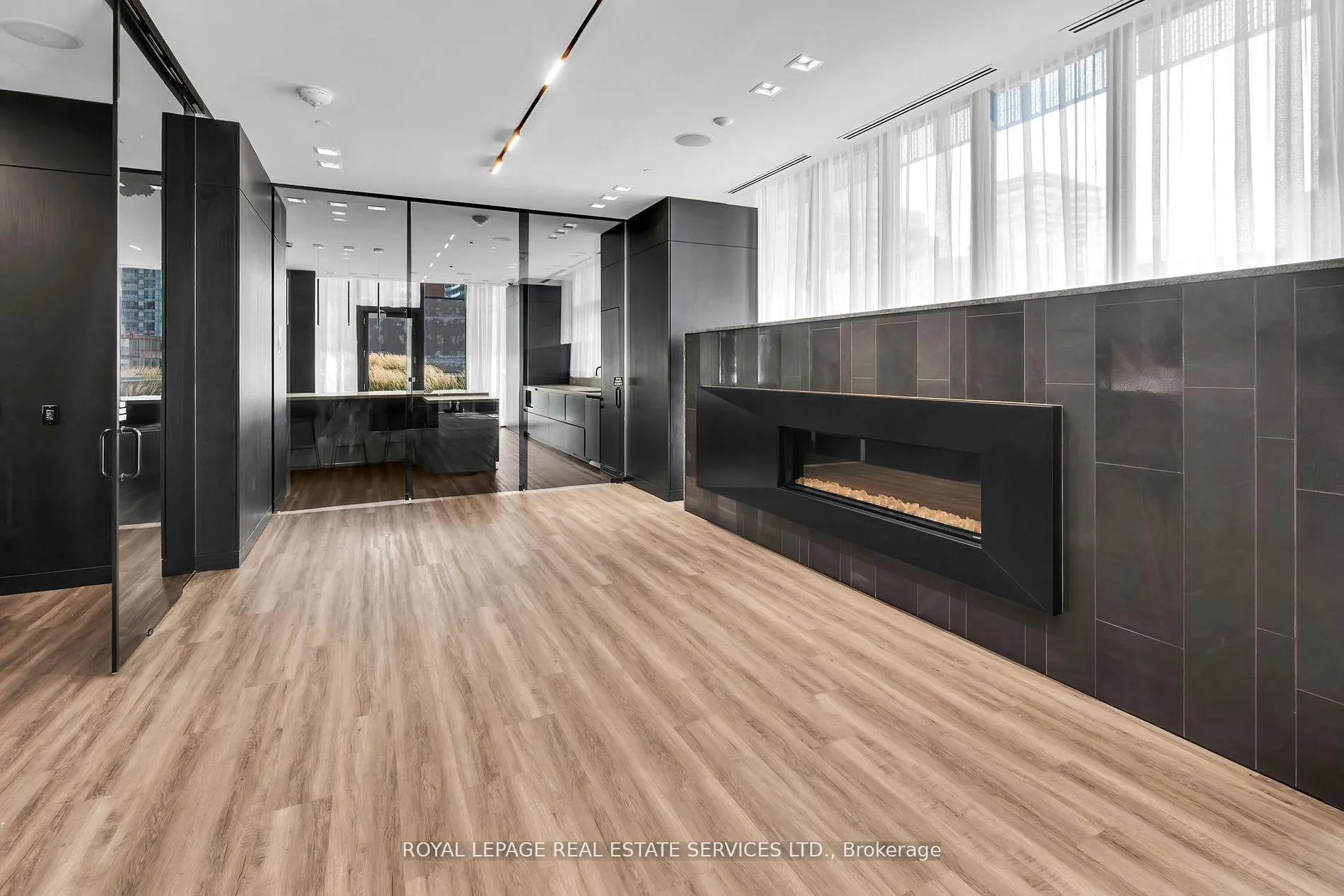 Photo 28 of Unit 4008, 8 Eglinton Avenue E, Toronto, Mount Pleasant West — HOMEH