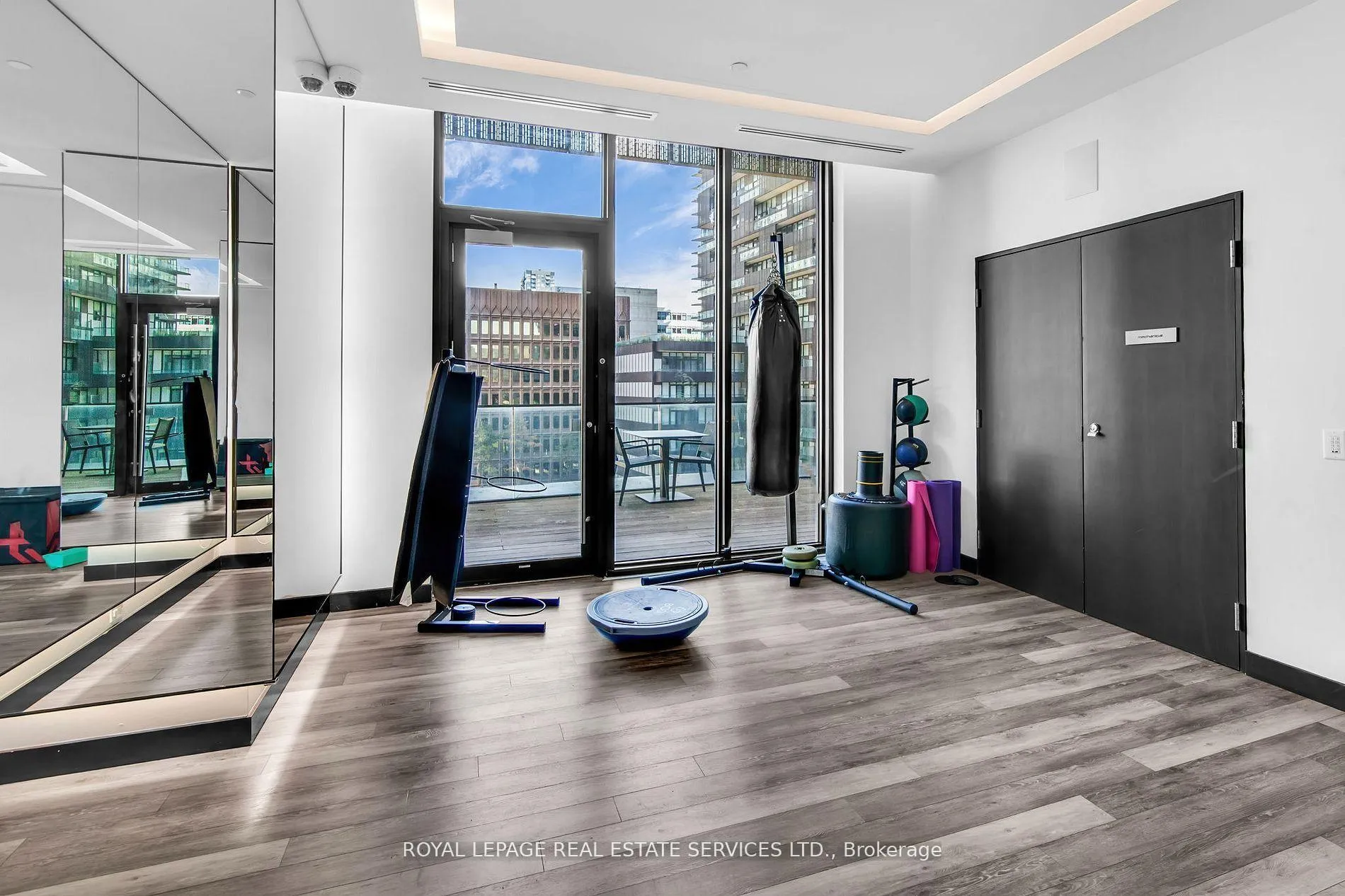 Photo 31 of Unit 4008, 8 Eglinton Avenue E, Toronto, Mount Pleasant West — HOMEH