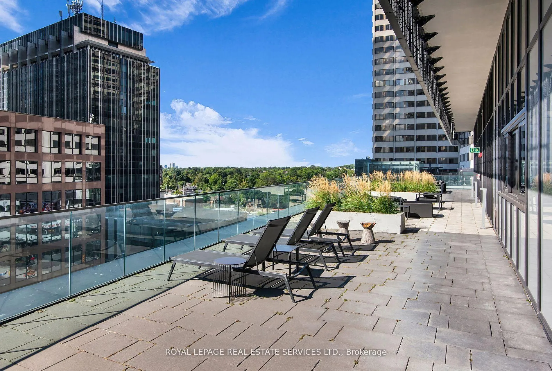 Photo 34 of Unit 4008, 8 Eglinton Avenue E, Toronto, Mount Pleasant West — HOMEH