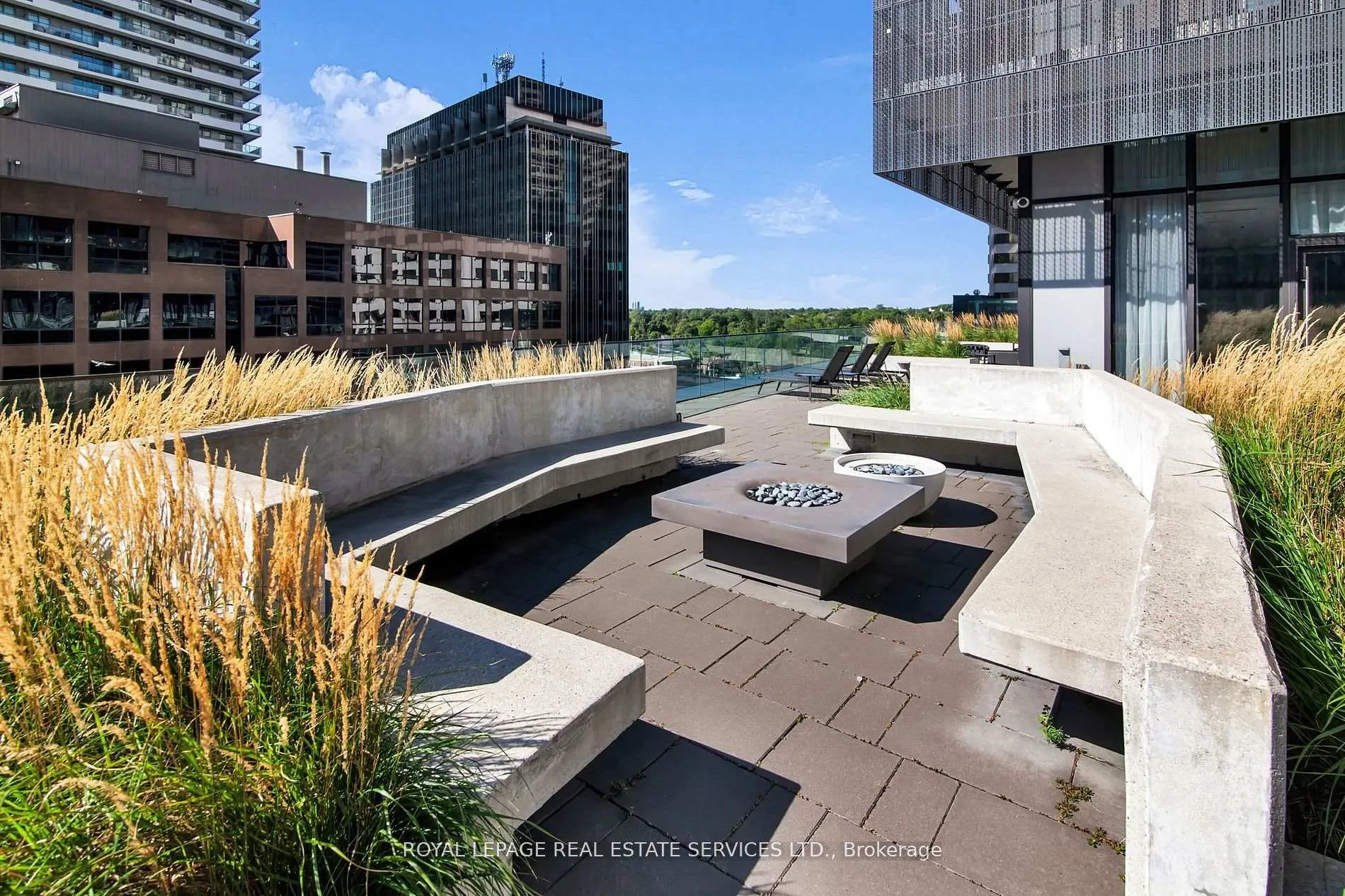 Photo 35 of Unit 4008, 8 Eglinton Avenue E, Toronto, Mount Pleasant West — HOMEH