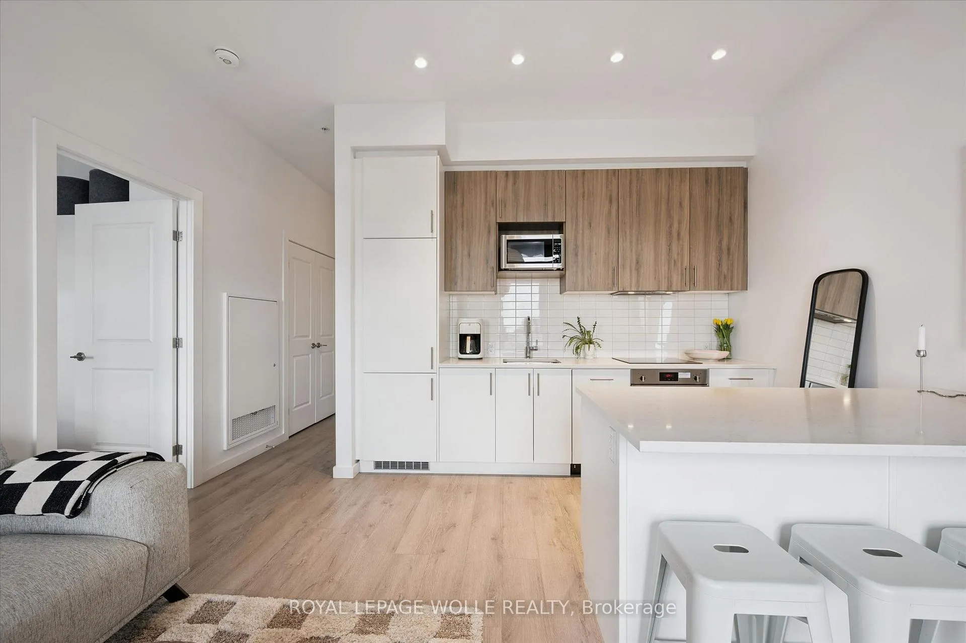 Photo 4 of Unit 1511, 181 King Street S, Waterloo, Uptown West — HOMEH