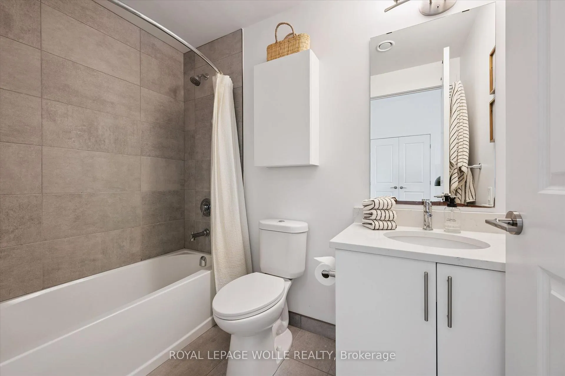 Photo 12 of Unit 1511, 181 King Street S, Waterloo, Uptown West — HOMEH