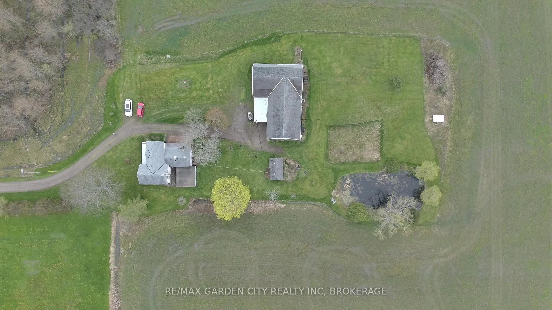 Photo 3 of 732 Cedar Bay Road, Port Colborne, Sherkston — HOMEH