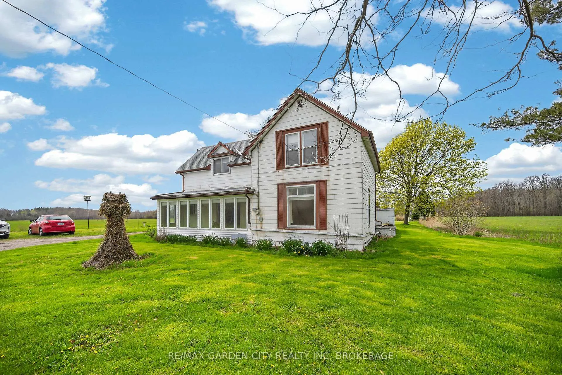 Photo 7 of 732 Cedar Bay Road, Port Colborne, Sherkston — HOMEH