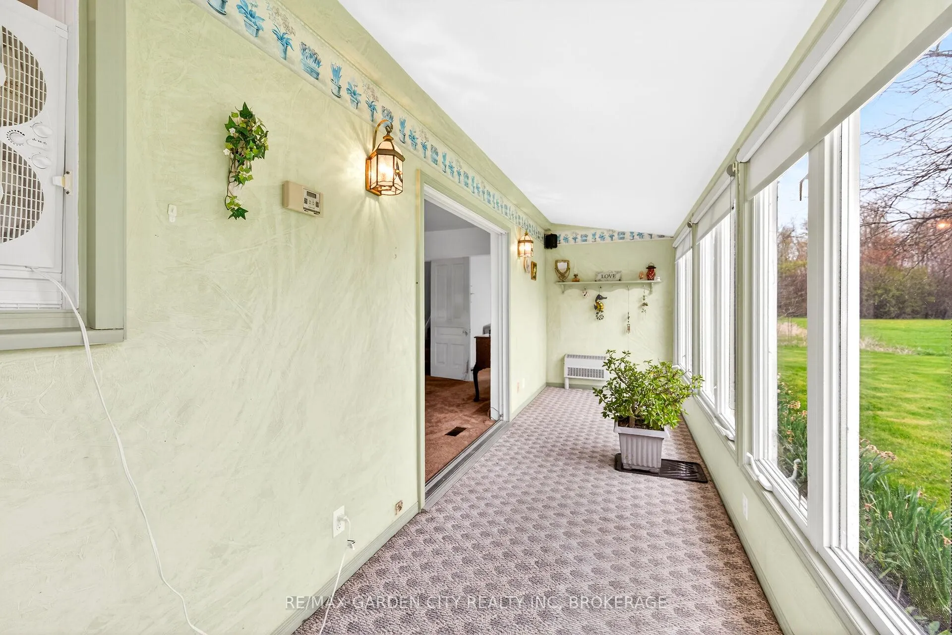 Photo 9 of 732 Cedar Bay Road, Port Colborne, Sherkston — HOMEH