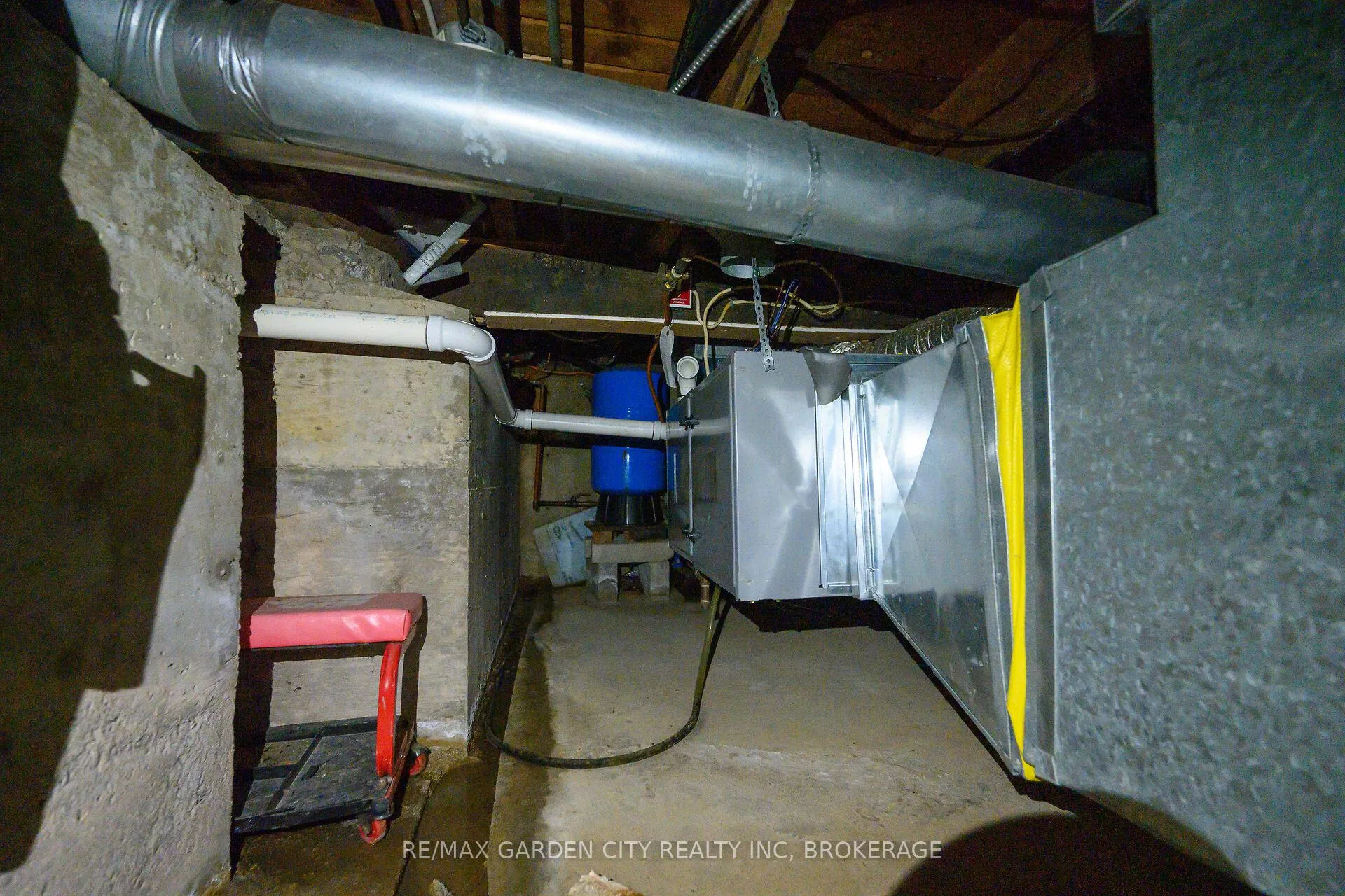 Photo 33 of 732 Cedar Bay Road, Port Colborne, Sherkston — HOMEH