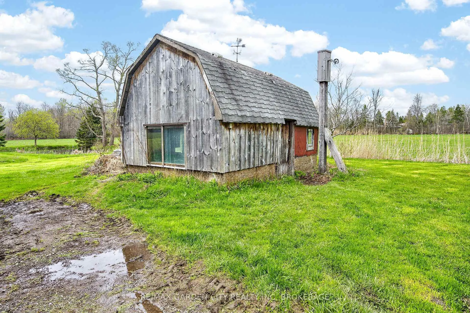 Photo 42 of 732 Cedar Bay Road, Port Colborne, Sherkston — HOMEH