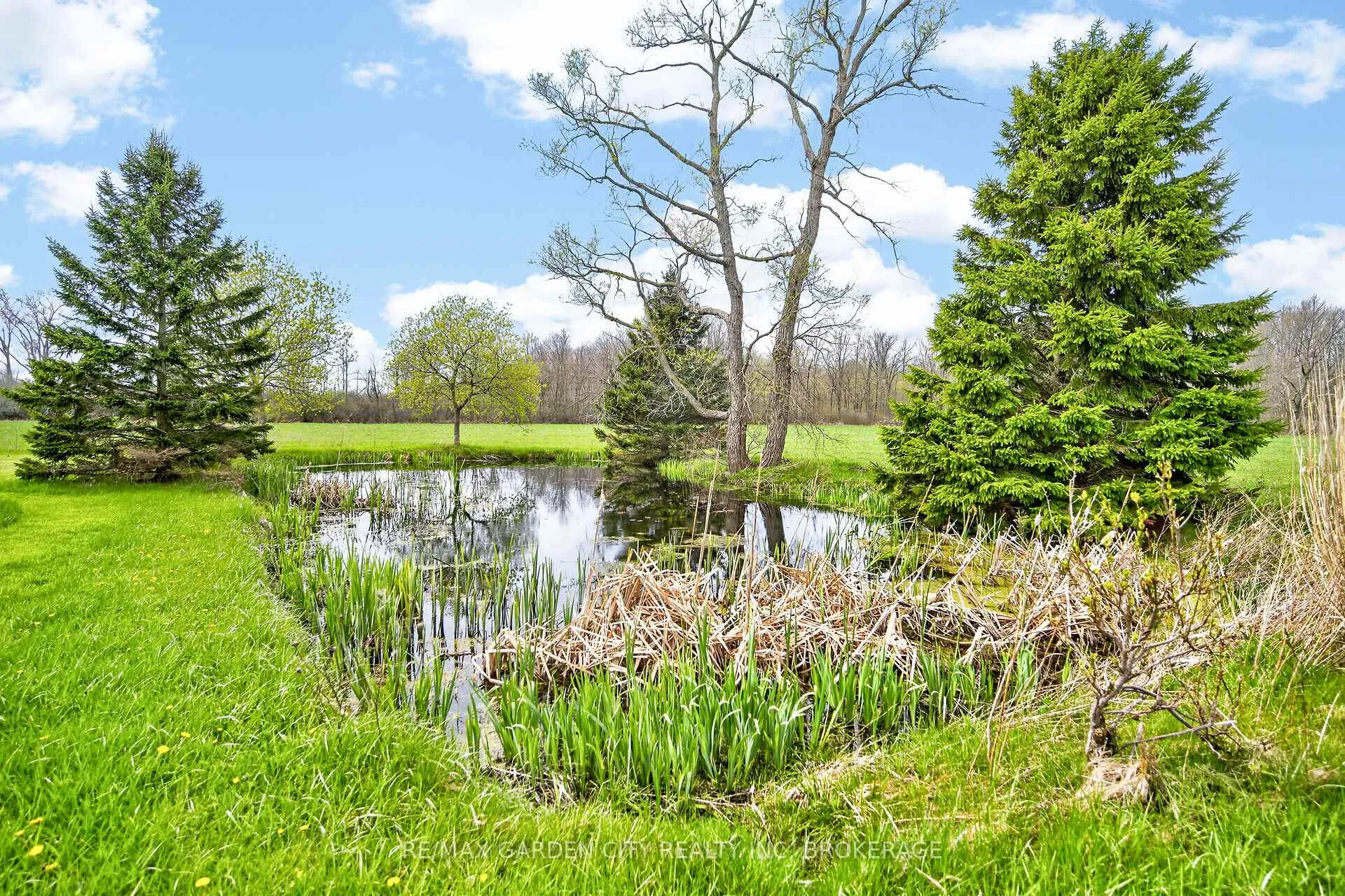 Photo 46 of 732 Cedar Bay Road, Port Colborne, Sherkston — HOMEH