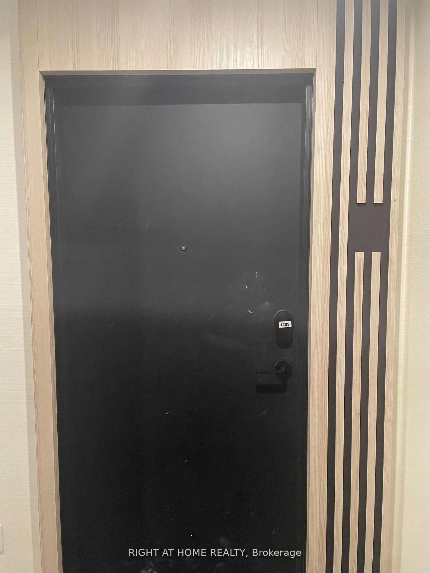 Photo 2 of Unit 1209, 38 Andre De Grasse Street, Markham, Unionville — HOMEH