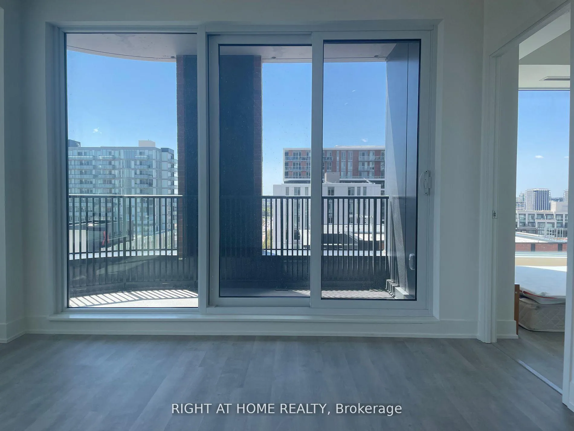 Photo 7 of Unit 1209, 38 Andre De Grasse Street, Markham, Unionville — HOMEH