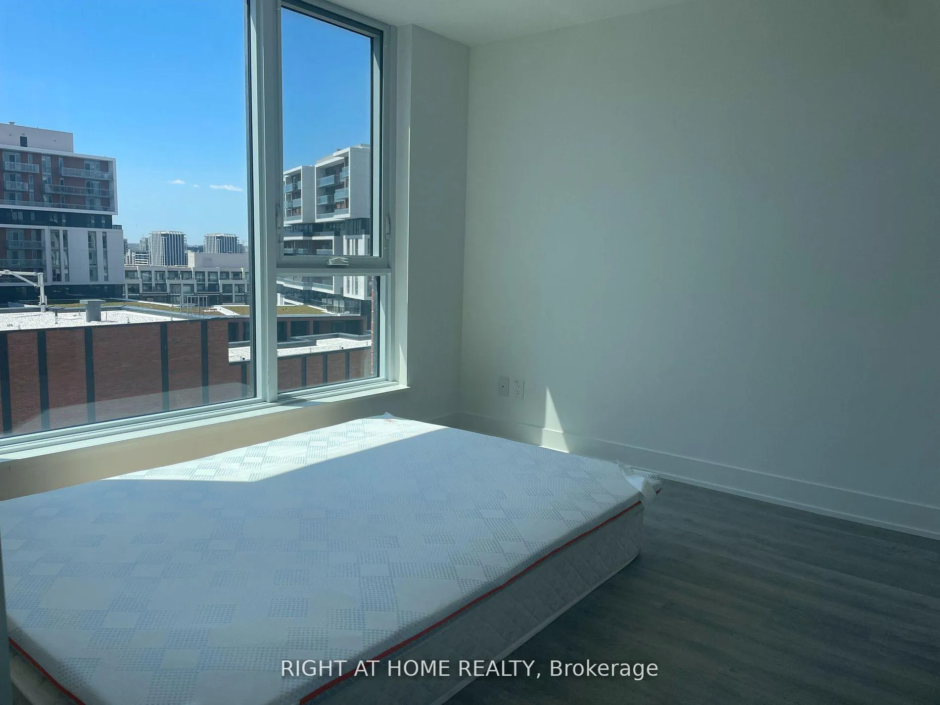 Photo 8 of Unit 1209, 38 Andre De Grasse Street, Markham, Unionville — HOMEH