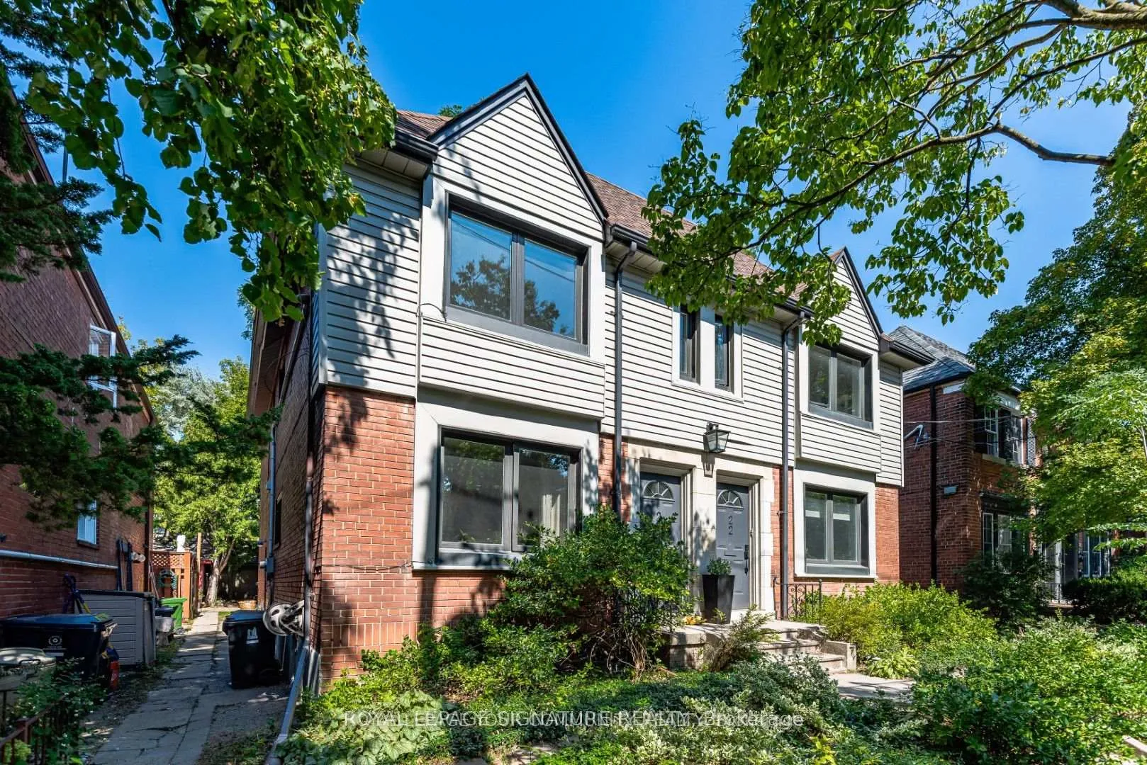 Photo 1 of Unit Main, 20 Strathgowan Avenue, Toronto, Lawrence Park South — HOMEH