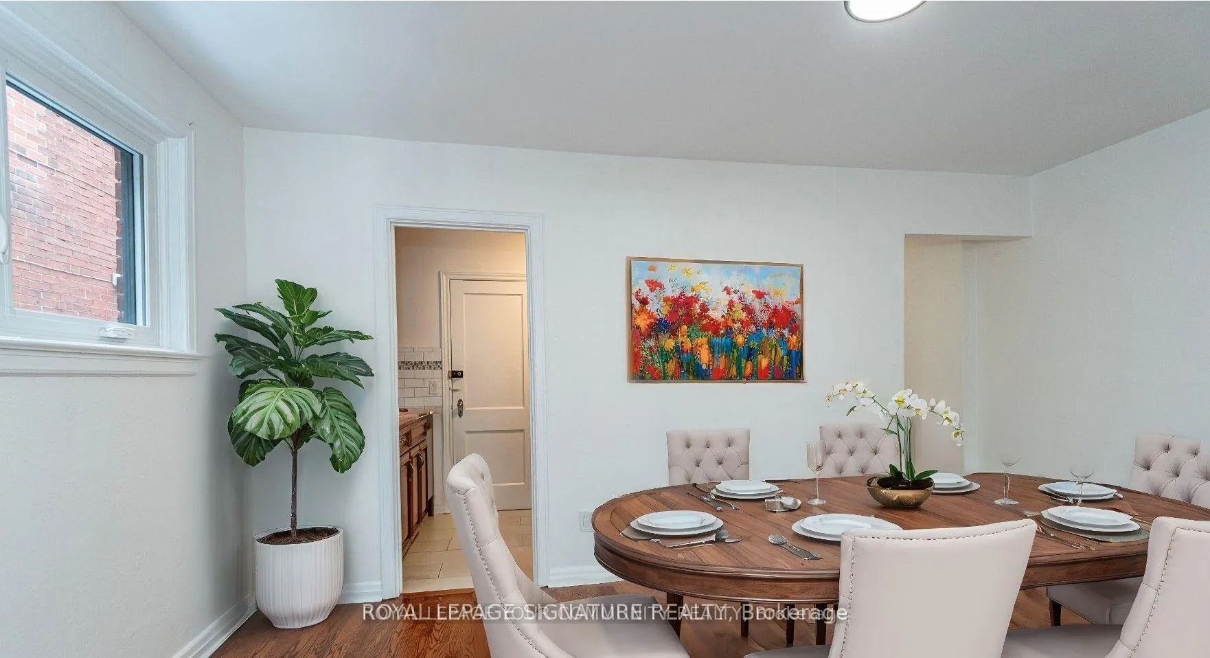 Photo 13 of Unit Main, 20 Strathgowan Avenue, Toronto, Lawrence Park South — HOMEH