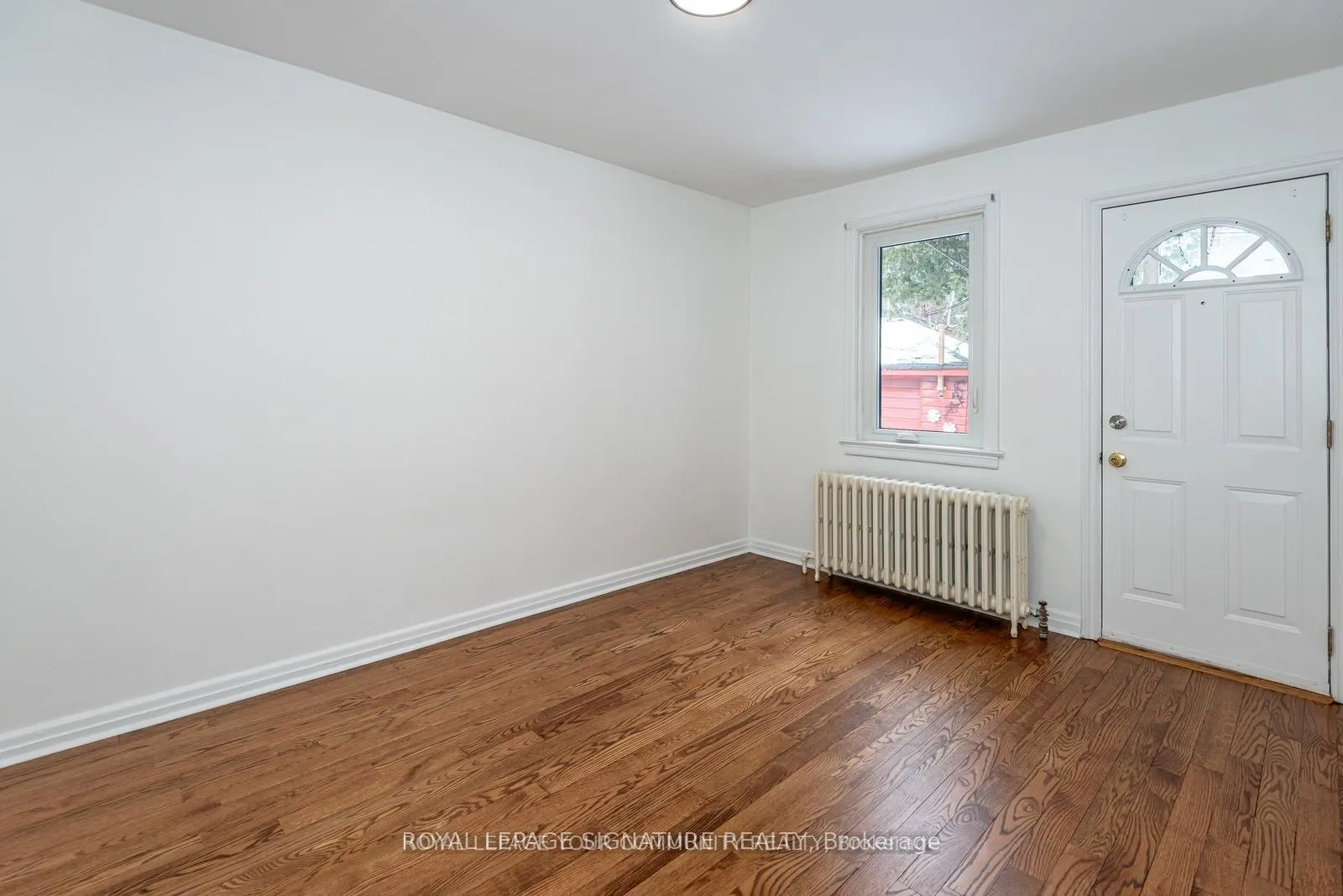 Photo 23 of Unit Main, 20 Strathgowan Avenue, Toronto, Lawrence Park South — HOMEH
