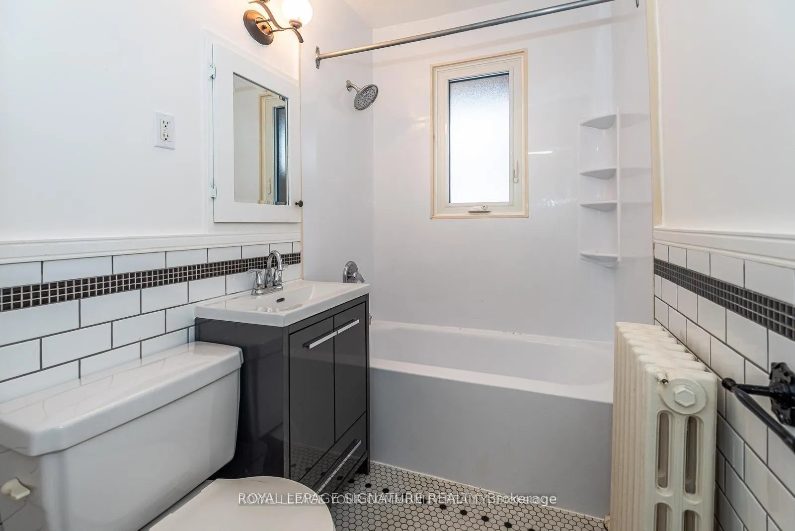 Photo 25 of Unit Main, 20 Strathgowan Avenue, Toronto, Lawrence Park South — HOMEH