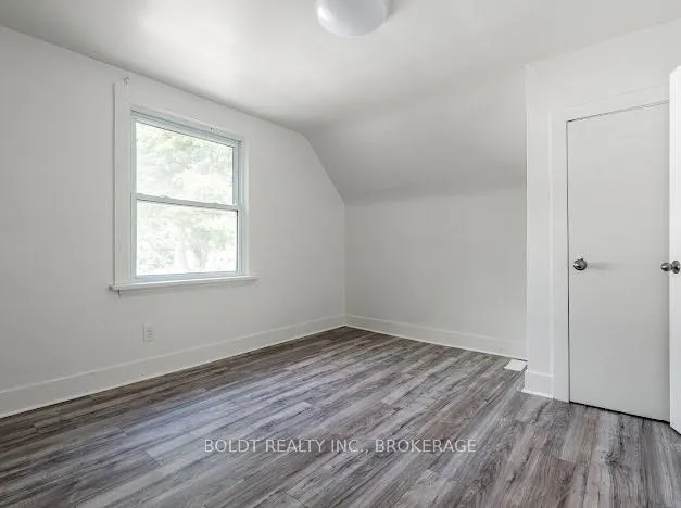 Photo 15 of 3047 Saint Patrick Avenue, Niagara Falls, Stamford — HOMEH