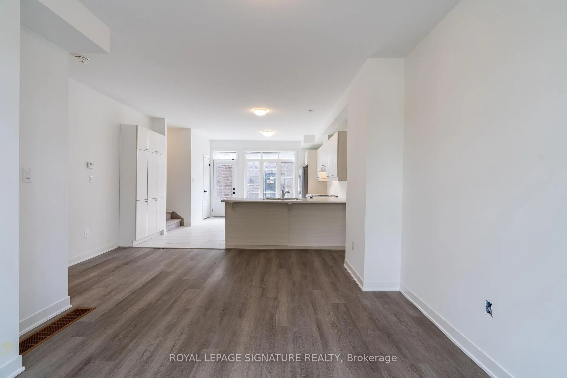 Photo 10 of Unit 70, 23 Selfridge Way, Whitby, Downtown Whitby — HOMEH