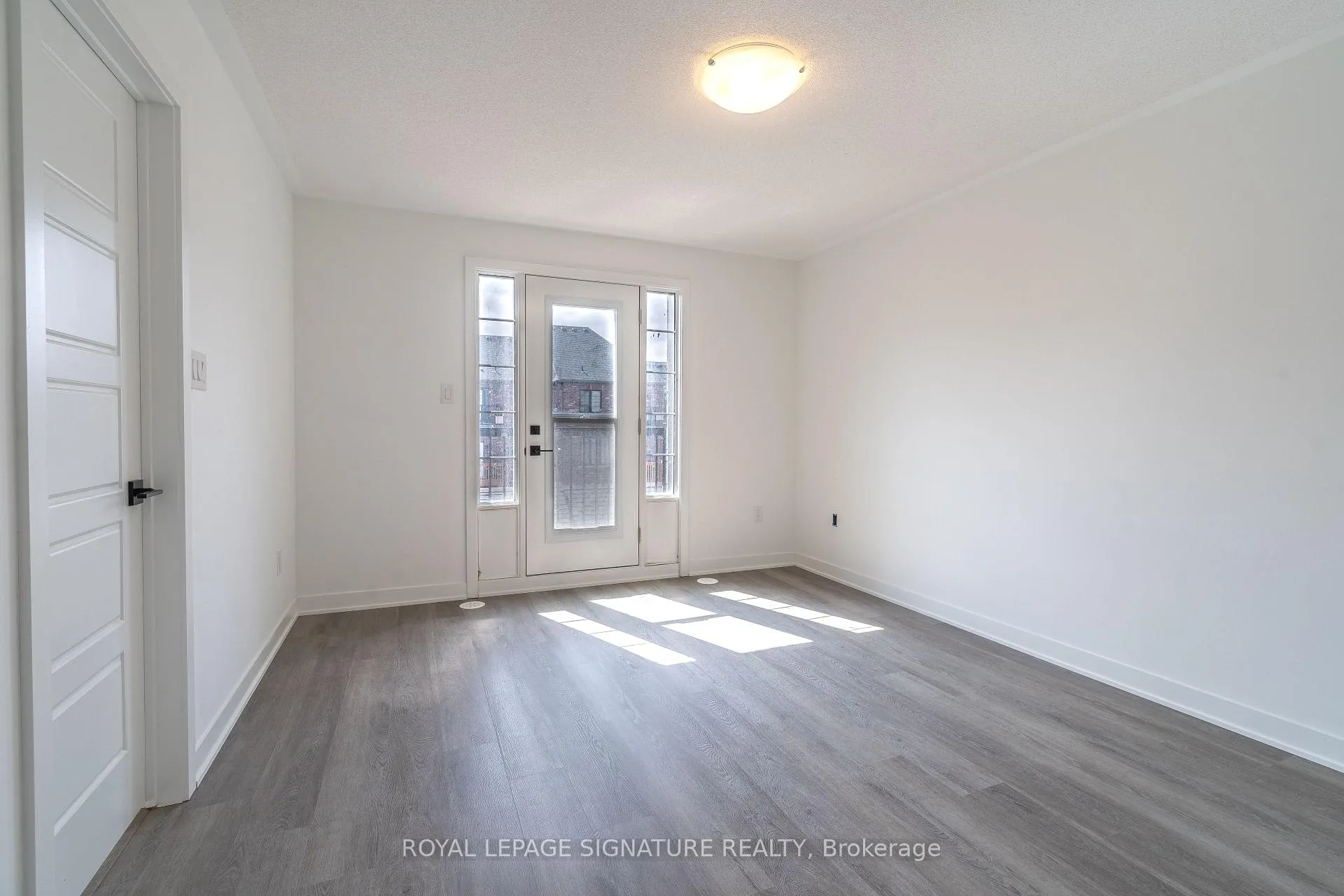 Photo 20 of Unit 70, 23 Selfridge Way, Whitby, Downtown Whitby — HOMEH