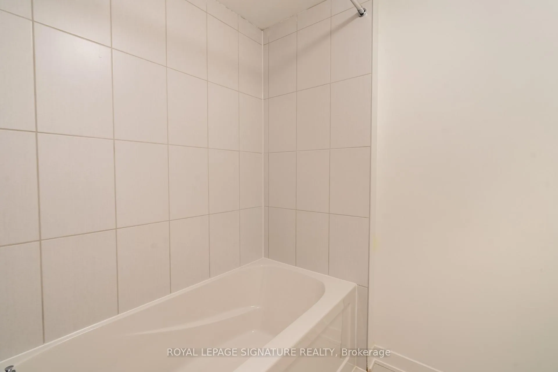 Photo 30 of Unit 70, 23 Selfridge Way, Whitby, Downtown Whitby — HOMEH