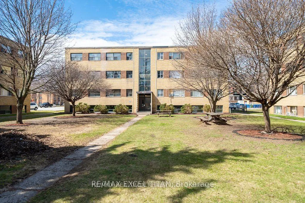 Photo 1 of Unit 36, 2043 Prospect Street, Burlington, Brant — HOMEH