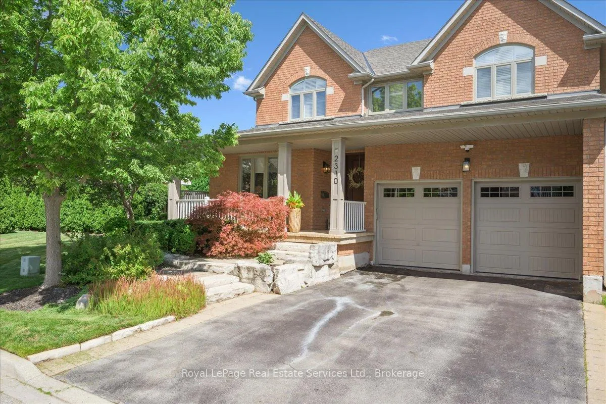 Photo 1 of 2310 Briargrove Circle, Oakville, Westmount — HOMEH