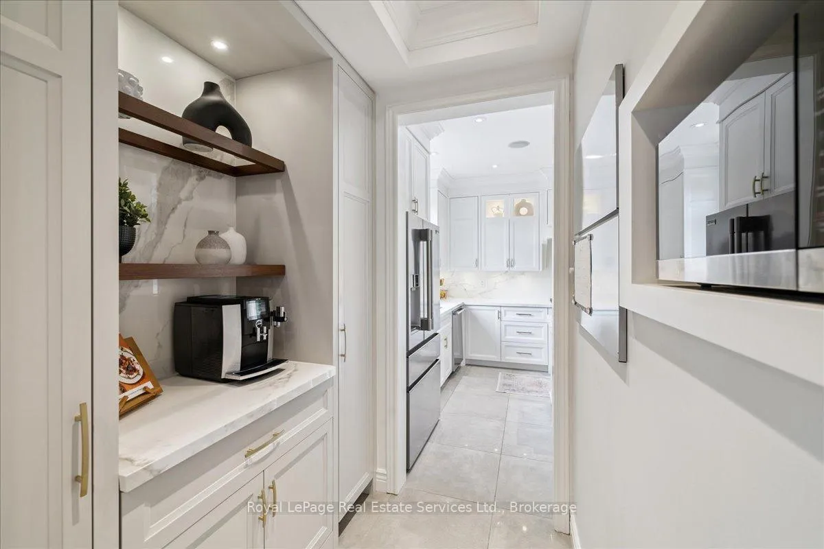 Photo 12 of 2310 Briargrove Circle, Oakville, Westmount — HOMEH