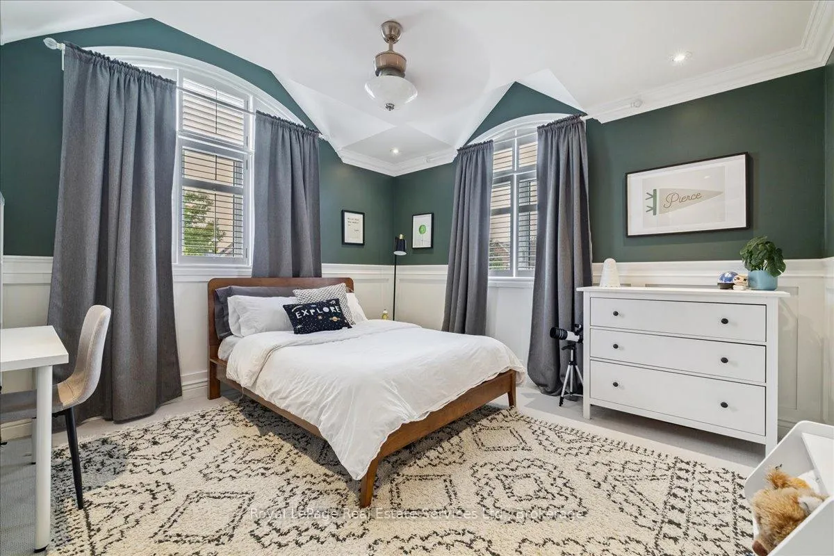 Photo 20 of 2310 Briargrove Circle, Oakville, Westmount — HOMEH