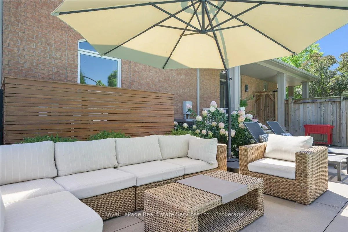 Photo 35 of 2310 Briargrove Circle, Oakville, Westmount — HOMEH