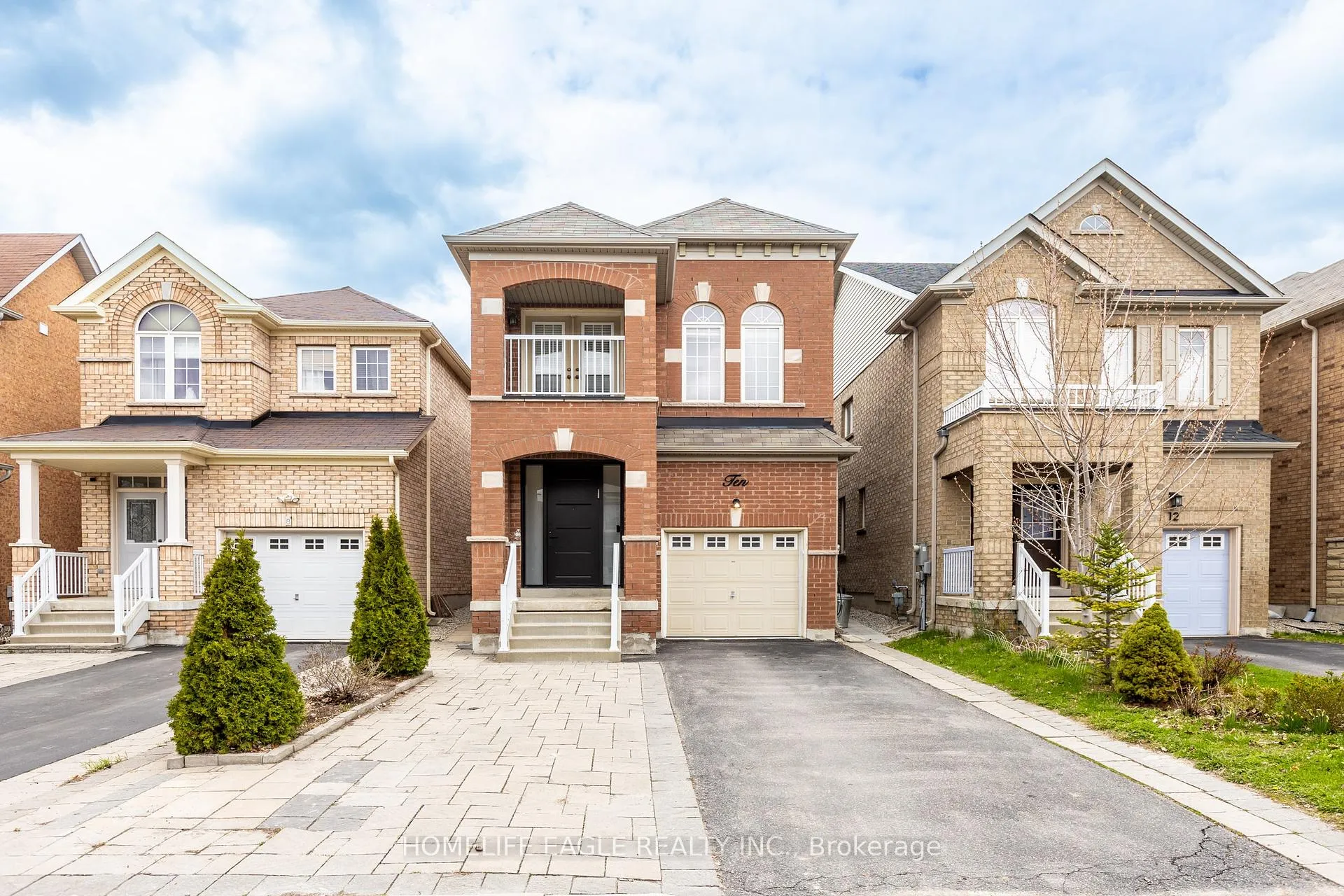 Photo 1 of 10 Big Hill Crescent, Vaughan, Patterson — HOMEH