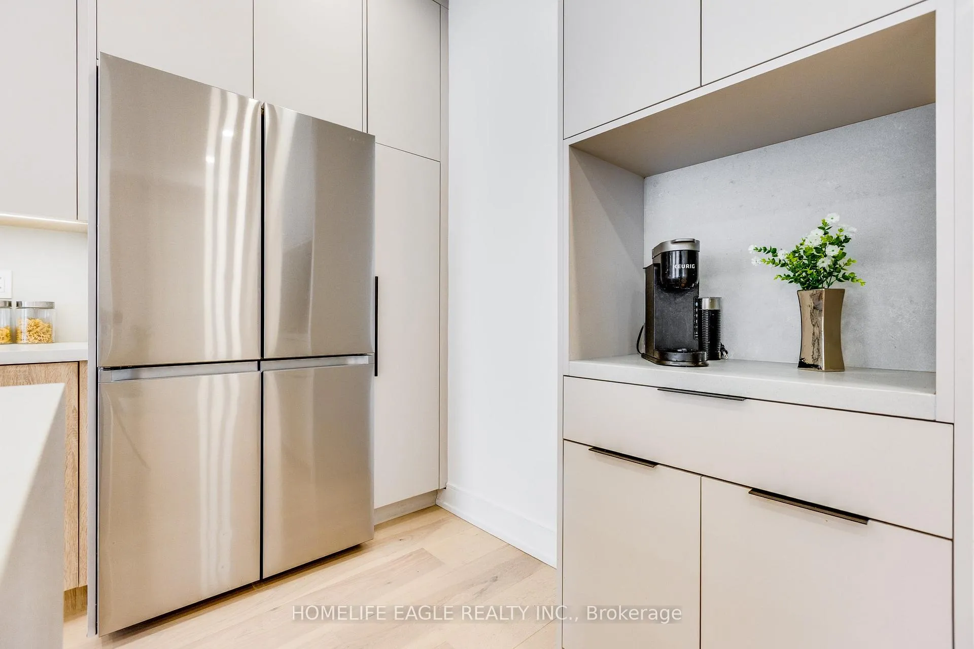 Photo 18 of 10 Big Hill Crescent, Vaughan, Patterson — HOMEH
