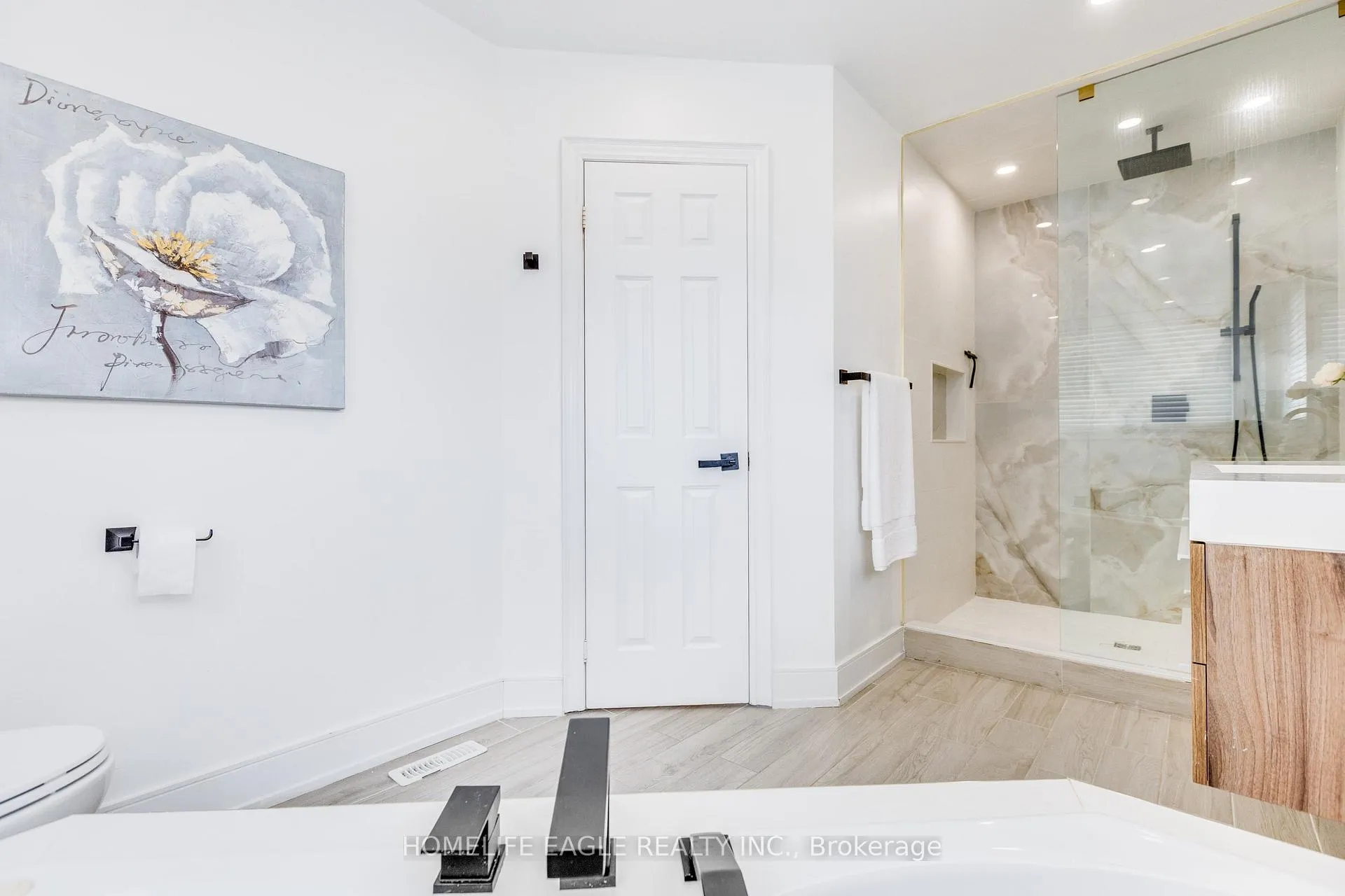 Photo 26 of 10 Big Hill Crescent, Vaughan, Patterson — HOMEH