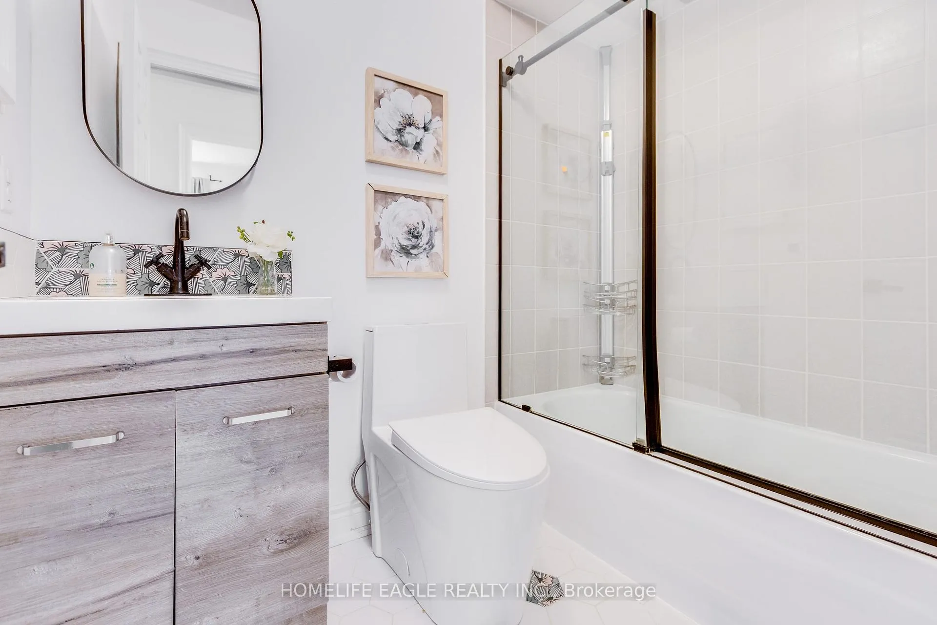 Photo 31 of 10 Big Hill Crescent, Vaughan, Patterson — HOMEH