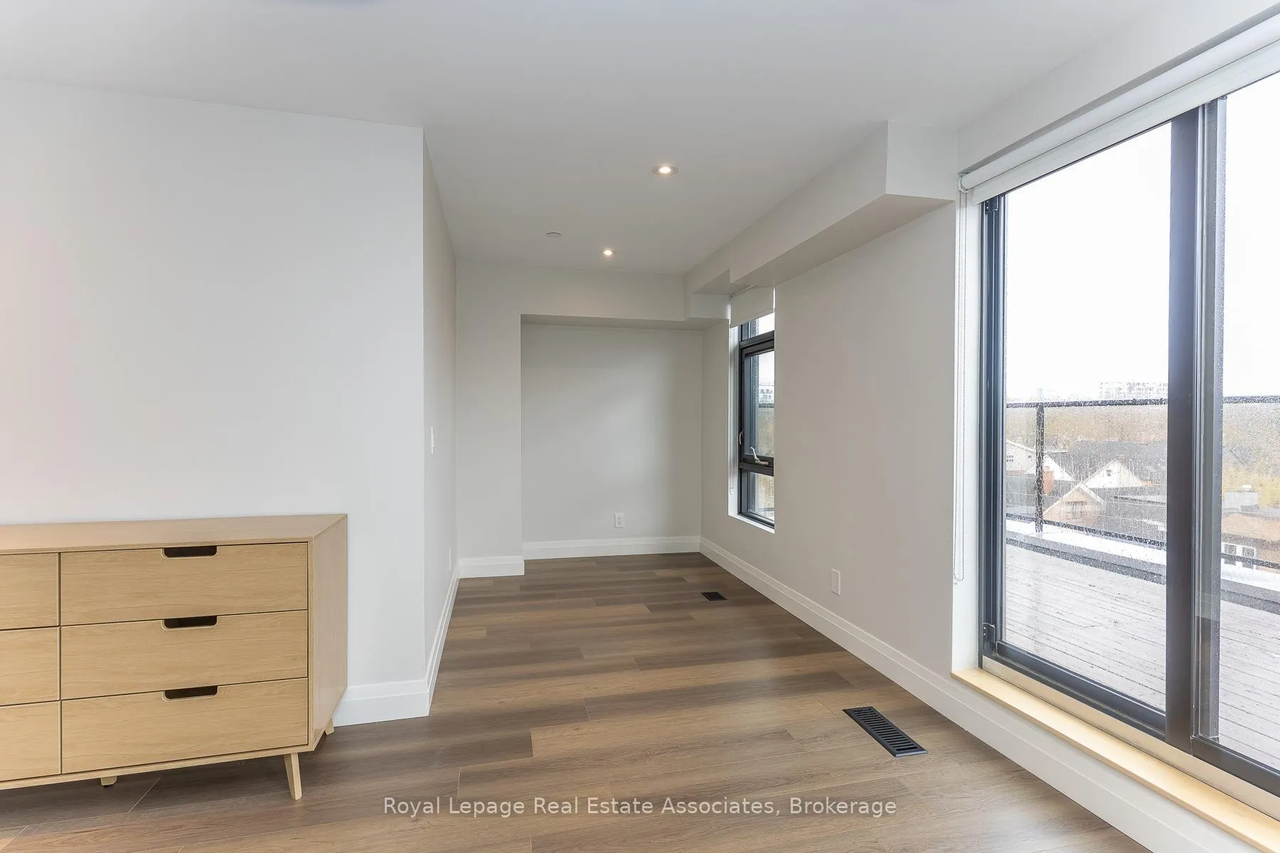 Photo 27 of Unit 401, 1000 Bathurst Street, Toronto, The Annex — HOMEH