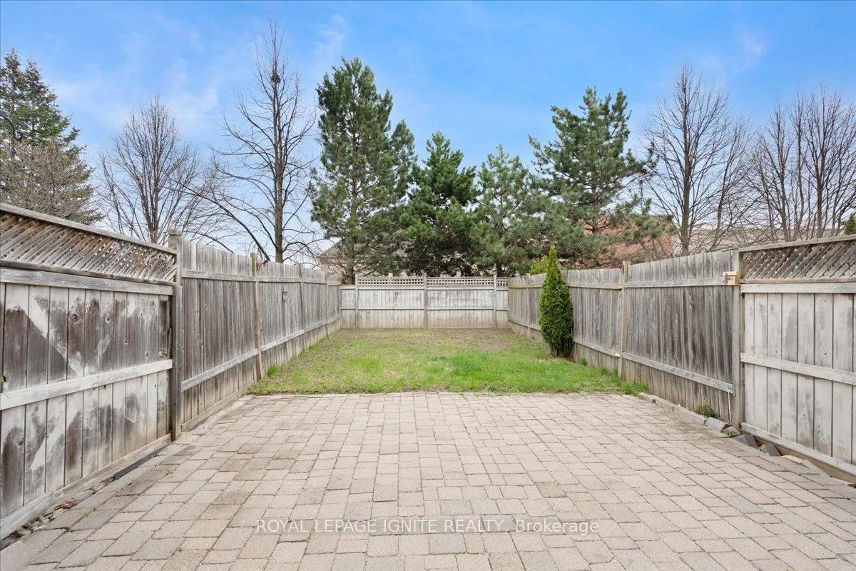 Photo 31 of 61 Baywell Crescent, Aurora, Bayview Wellington — HOMEH