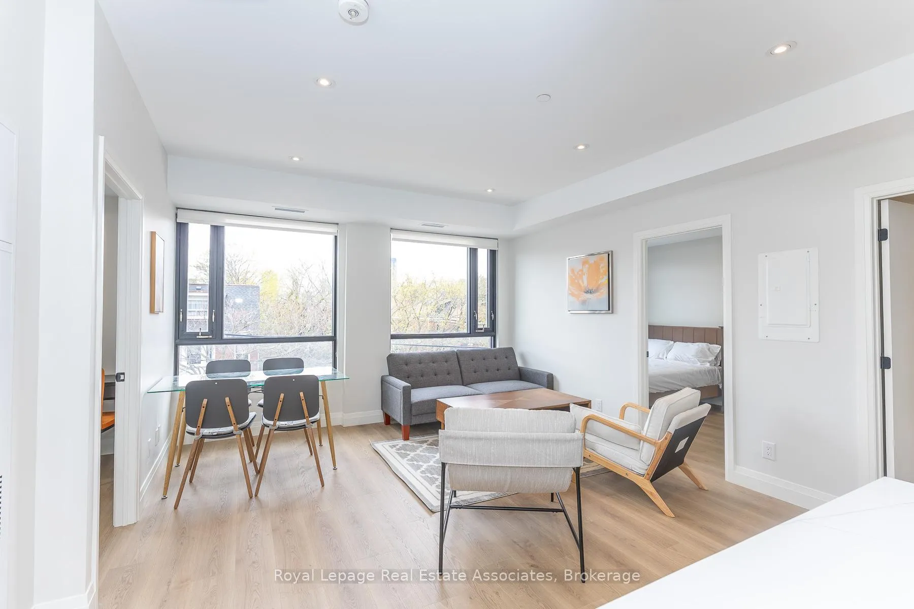 Photo 12 of Unit 301, 1000 Bathurst Street, Toronto, The Annex — HOMEH