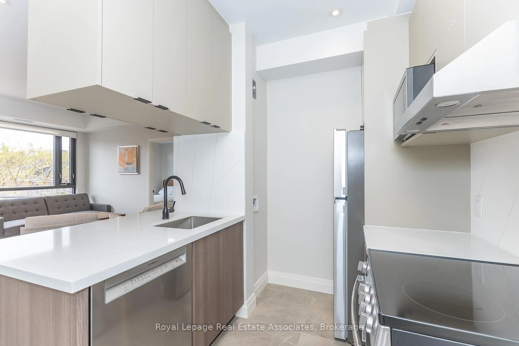 Photo 18 of Unit 301, 1000 Bathurst Street, Toronto, The Annex — HOMEH