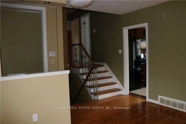 Photo 9 of 578 Stonecliffe Road, Oakville, West — HOMEH