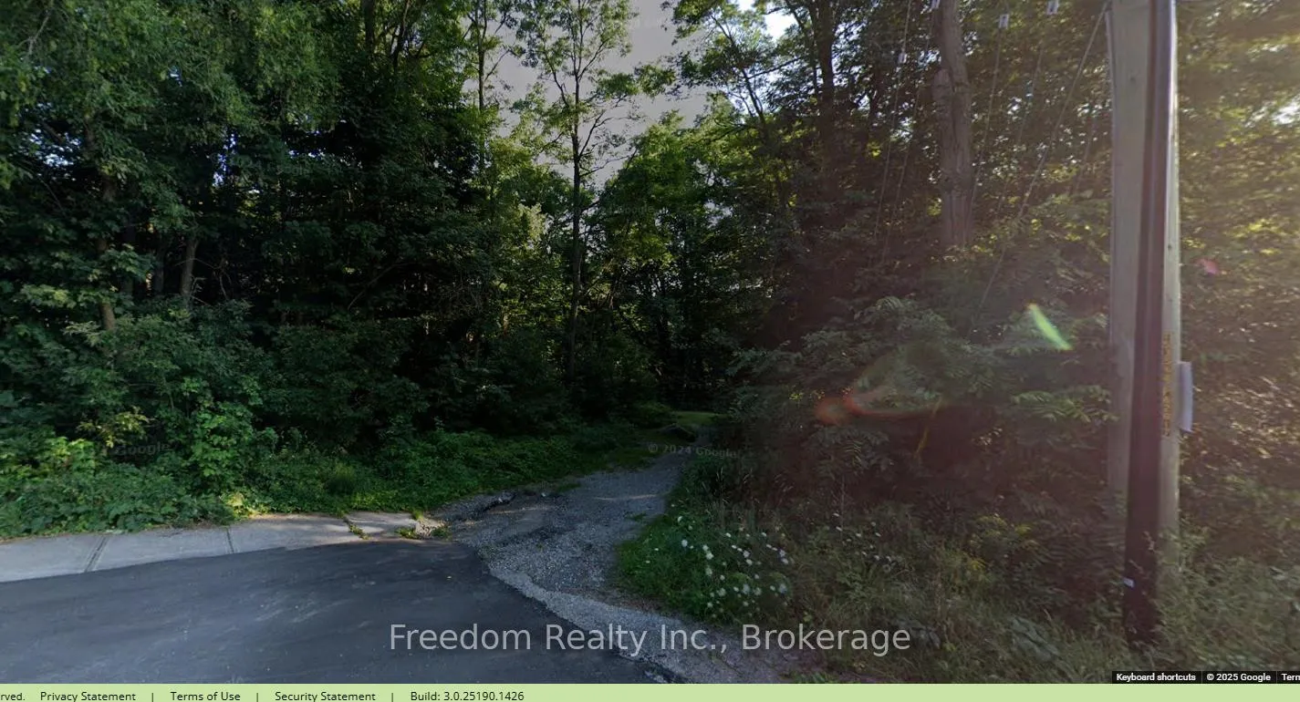 Photo 1 of 00 James Street, Gravenhurst, Muskoka (S) — HOMEH