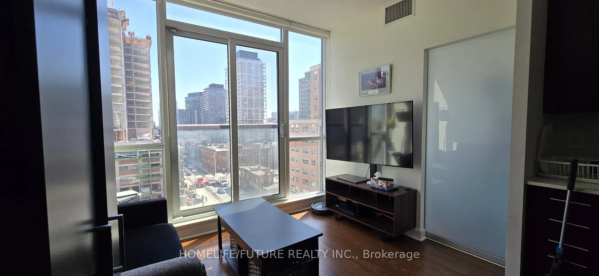 Photo 10 of Unit 902, 320 Richmond Street E, Toronto, Moss Park — HOMEH