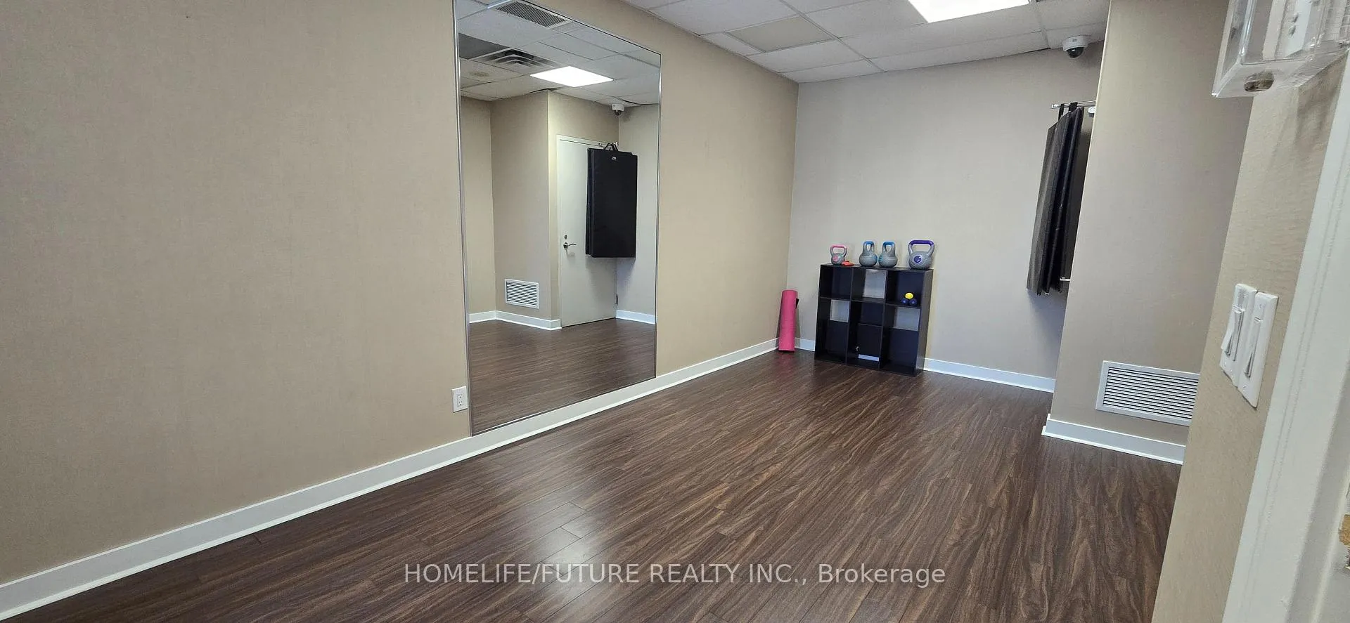 Photo 17 of Unit 902, 320 Richmond Street E, Toronto, Moss Park — HOMEH
