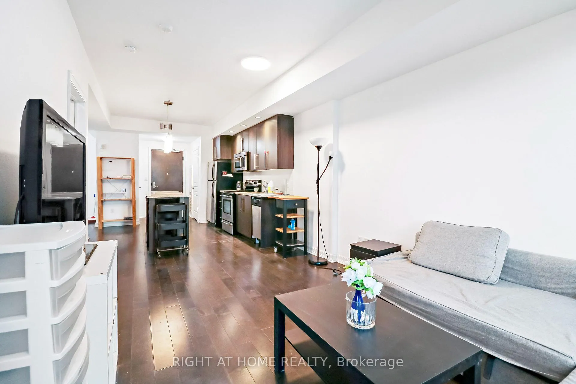 Photo 10 of Unit 810, 238 Besserer Street, Ottawa, Sandy Hill — HOMEH