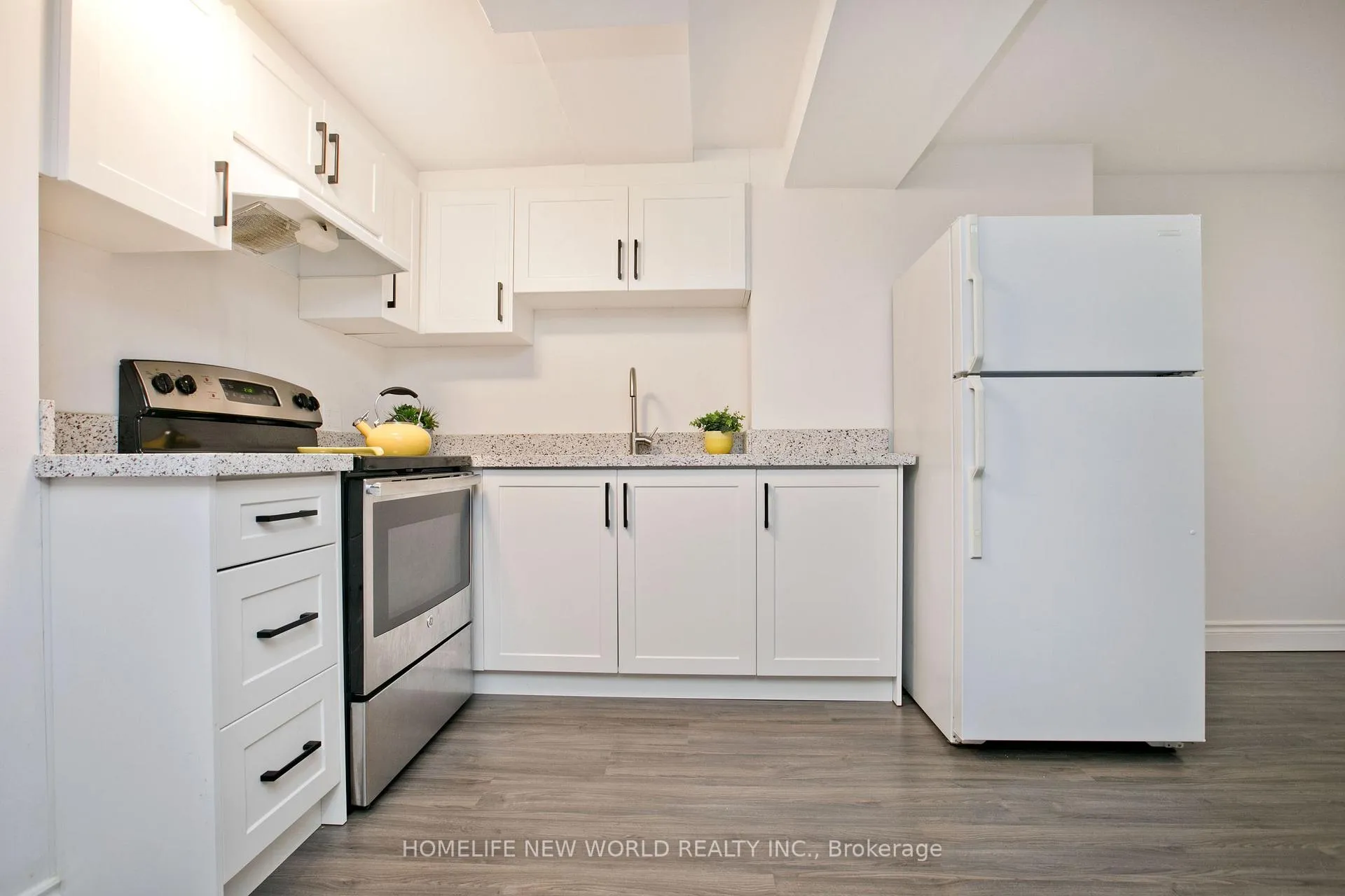 Photo 4 of Unit BSMT, 172 Brownridge Drive, Vaughan, Brownridge — HOMEH