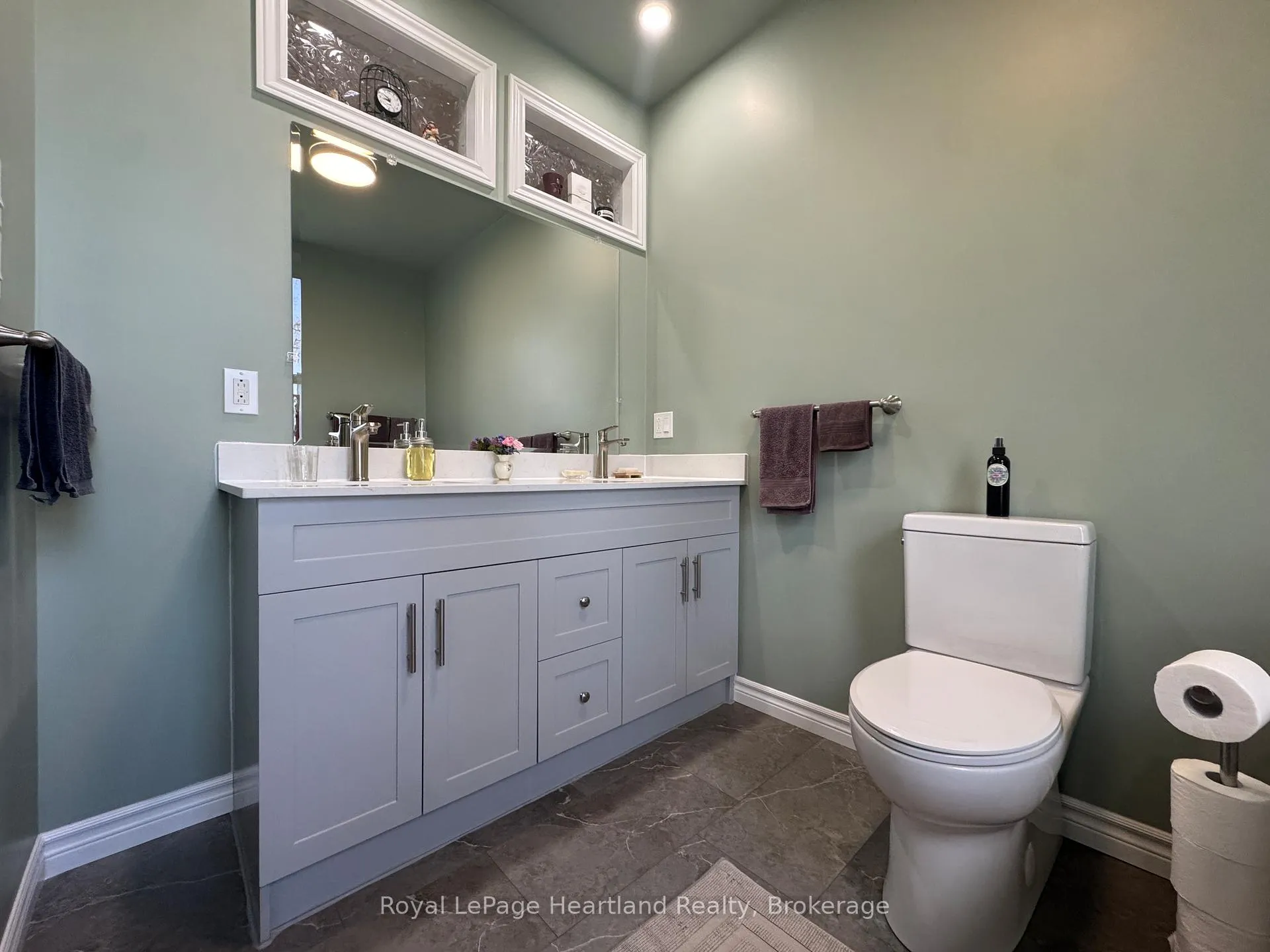 Photo 13 of 45870 Creamery Road, Howick — HOMEH
